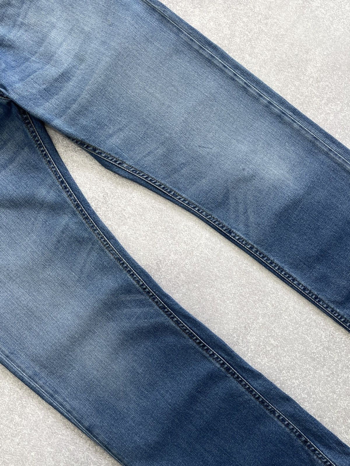 Diesel Diesel Larkee Straight Fit y2k Low Rise Leather Patch Jeans Size US 33 - 10 Thumbnail