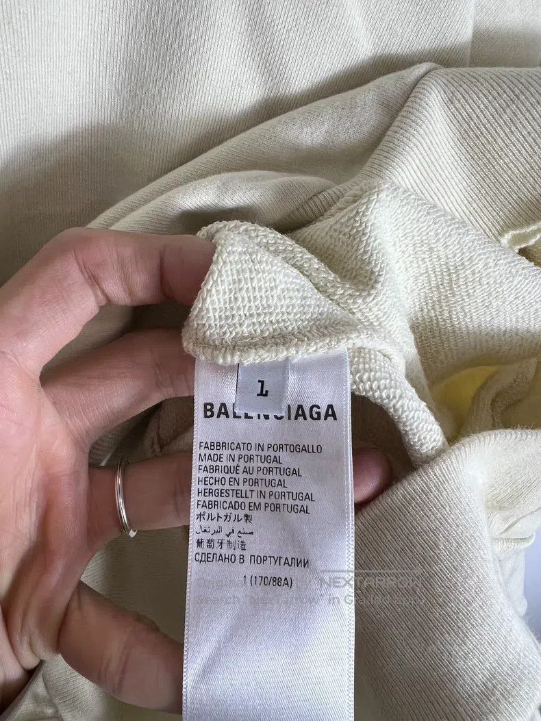 Balenciaga Balenciaga Serial Logo Buckle Destruction Hoodie Size US S / EU 44-46 / 1 - 2 Thumbnail