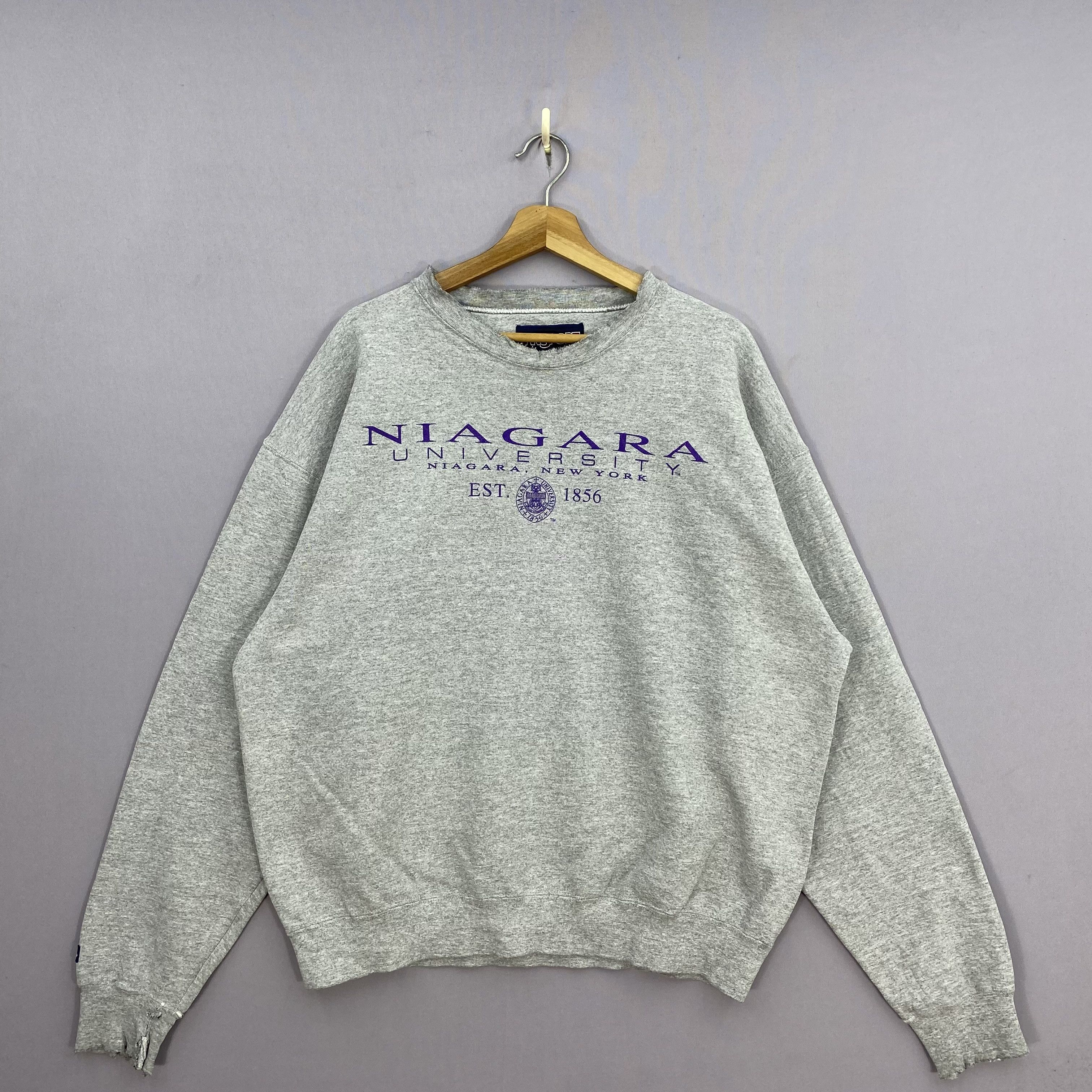Jansport Vintage Y2K Distressed Jansport Sweater Niagara University Size US XL / EU 56 / 4 - 2 Thumbnail