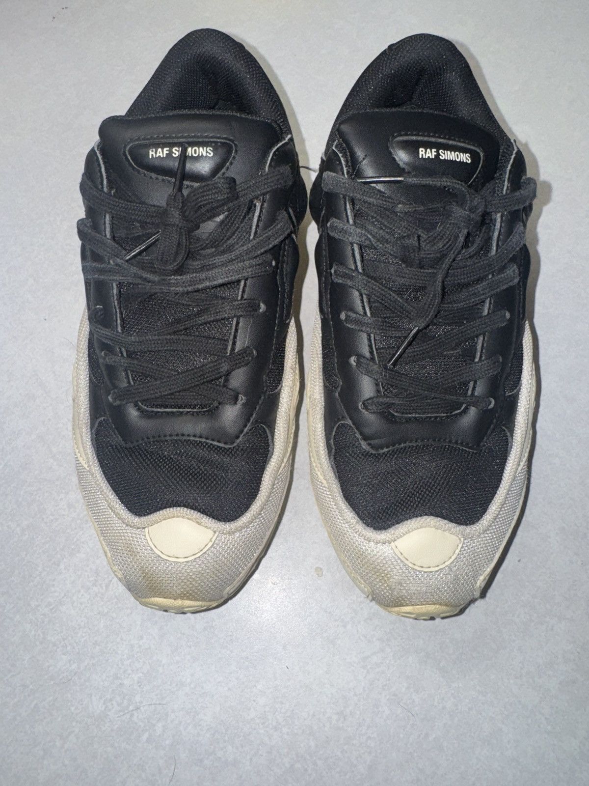Raf Simons Raf Simons ozweego cream white Size US 7.5 / EU 40-41 - 2 Thumbnail