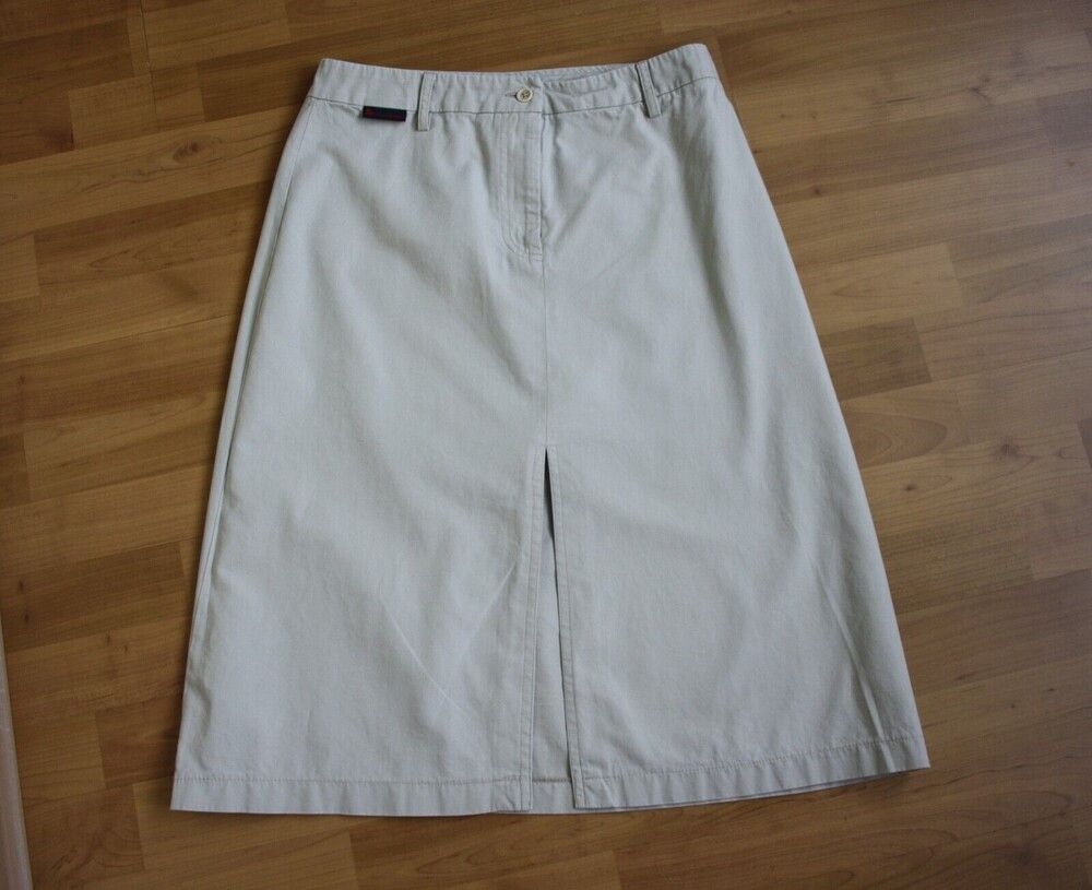 Dolce & Gabbana Skirt Dolce & Gabanna Vintage Made in Italy size 42 Size 28" / US 6 / IT 42 - 2 Thumbnail