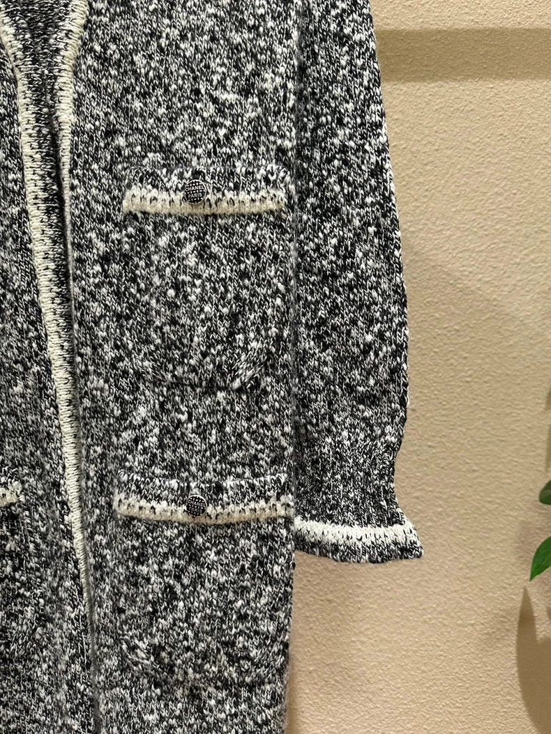 Chanel Chanel Classic four-pocket medium-long cashmere cardigan c Size XS / US 0-2 / IT 36-38 - 4 Thumbnail