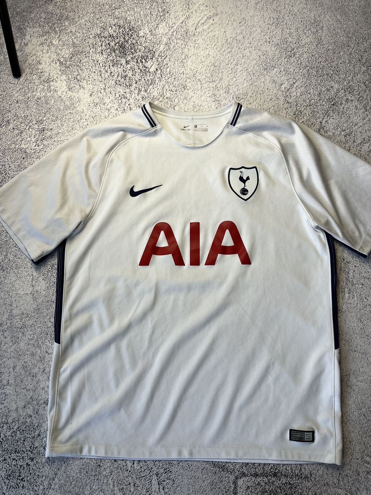 Nike TOTTENHAM HOTSPUR 2017/2018 HOME FOOTBALL SHIRT NIKE Size US XL / EU 56 / 4 - 3 Thumbnail