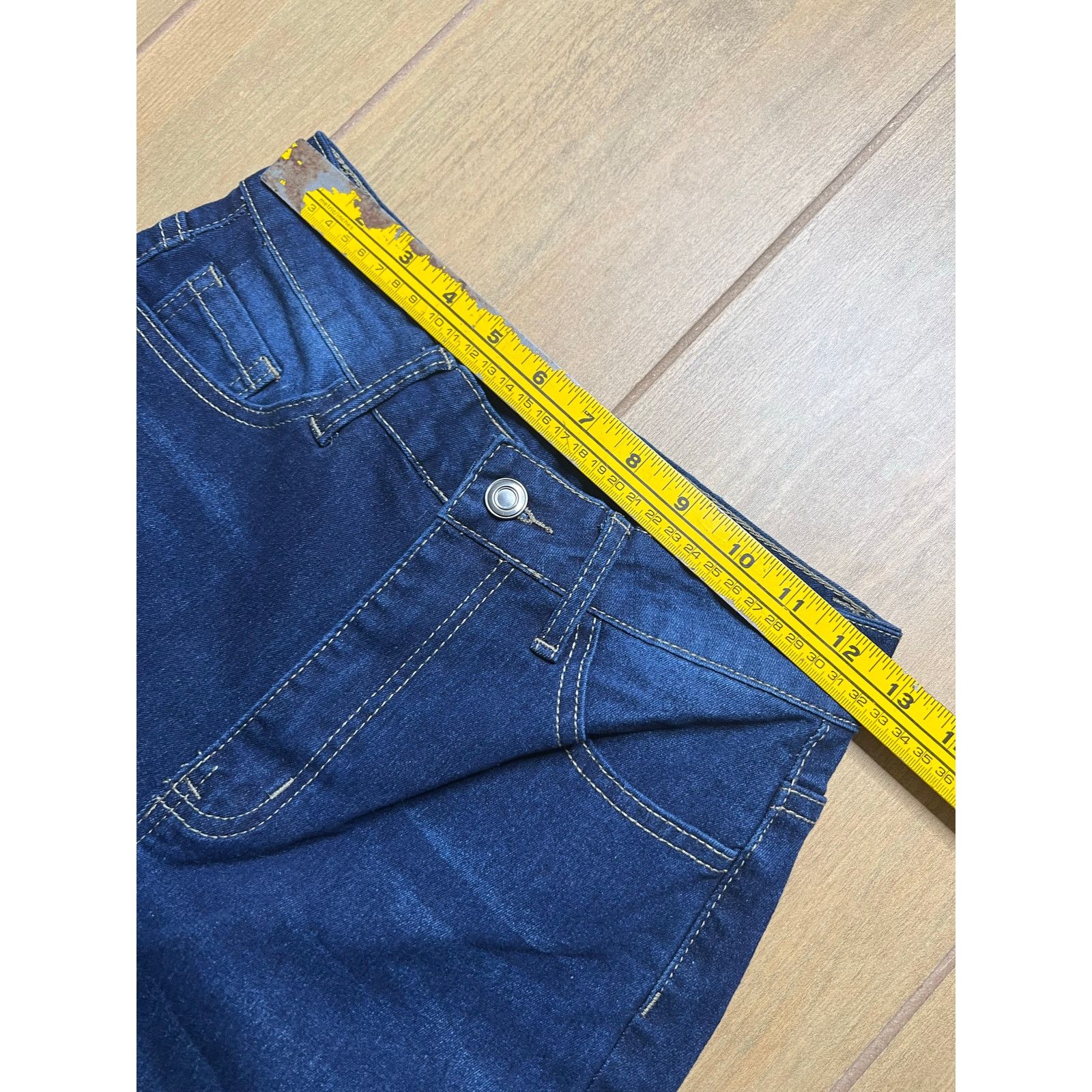 Vintage Vintage Look blue high-rise distressed flare Jeans Sz 25x30 Size 25" / US 0 / IT 36 - 7 Thumbnail