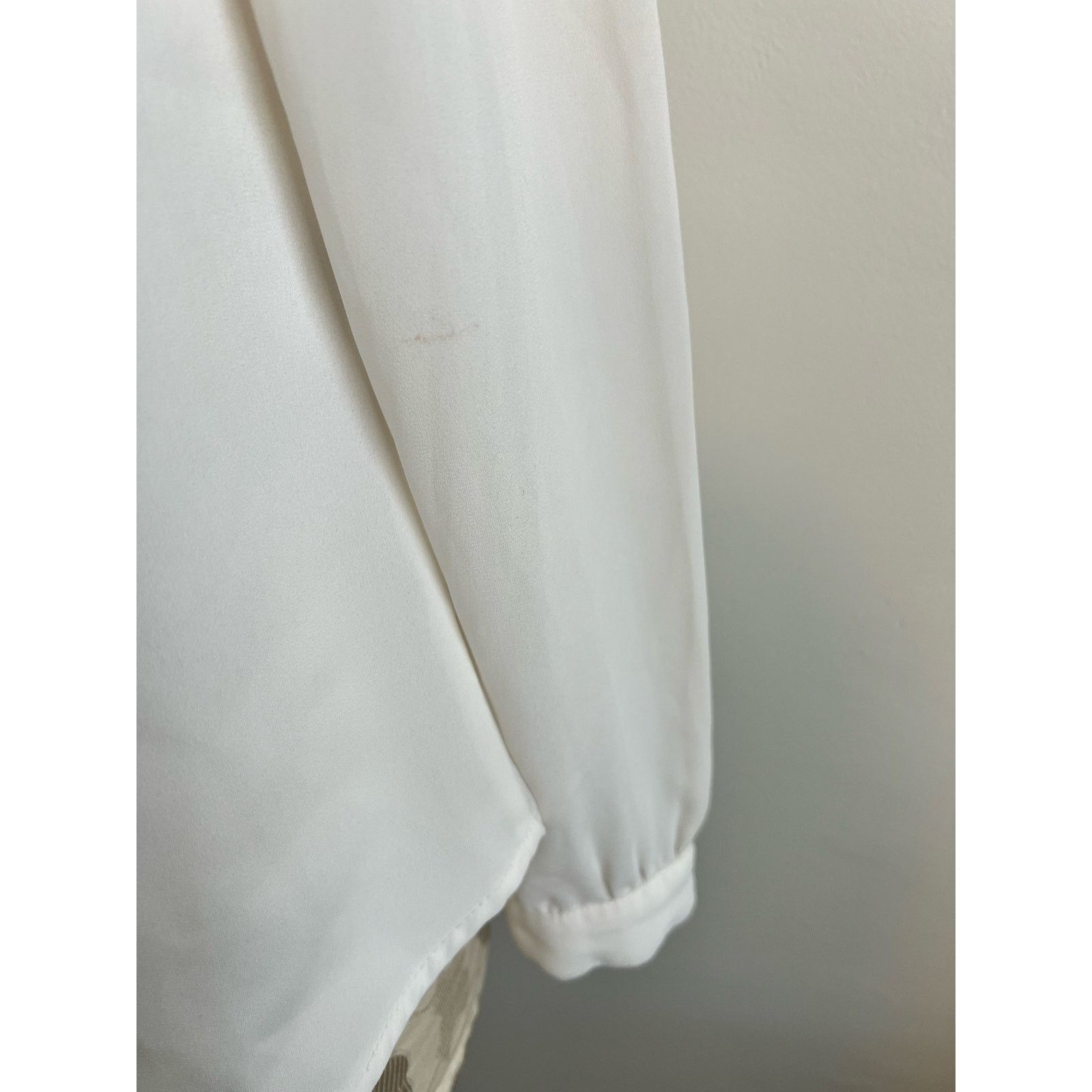 Karl Lagerfeld Karl Lagerfeld Paris Ruffle Long Sleeve Button Up Small Size S / US 4 / IT 40 - 3 Thumbnail