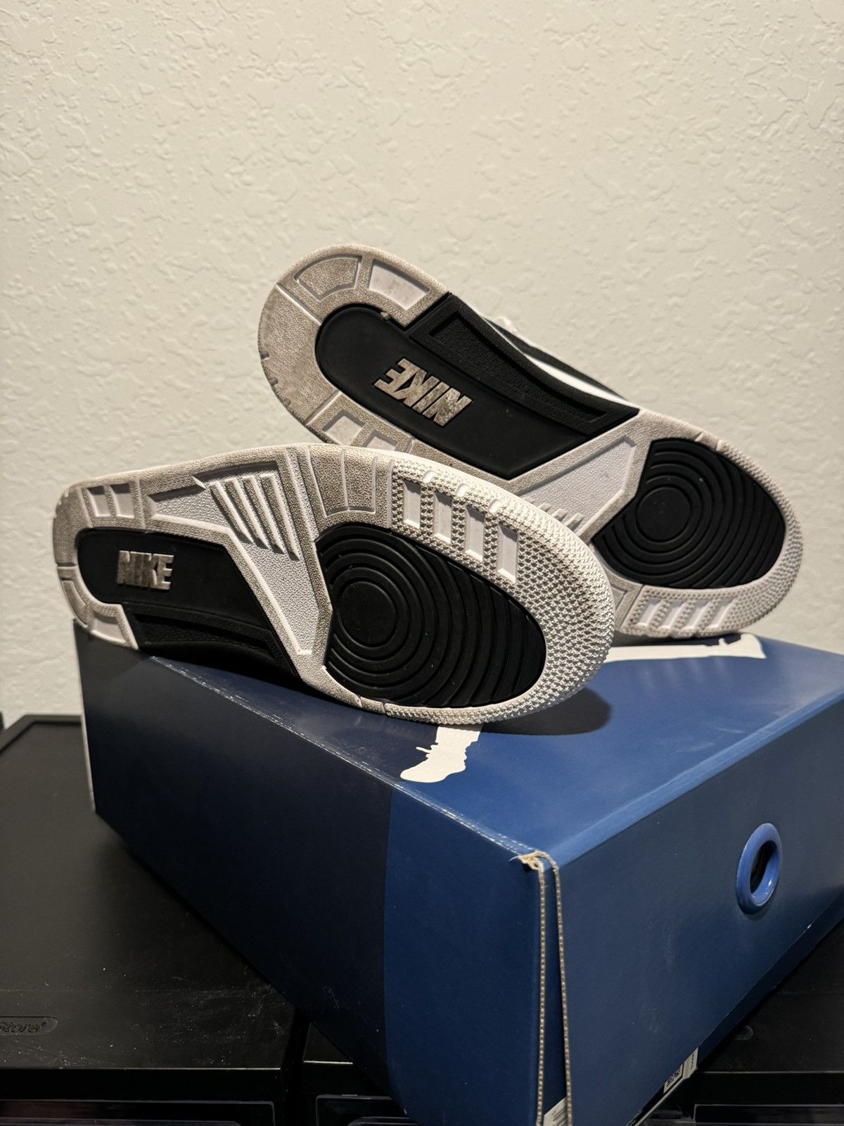 Jordan Brand Jordan 3 Fragment Size US 11 / EU 44 - 5 Thumbnail