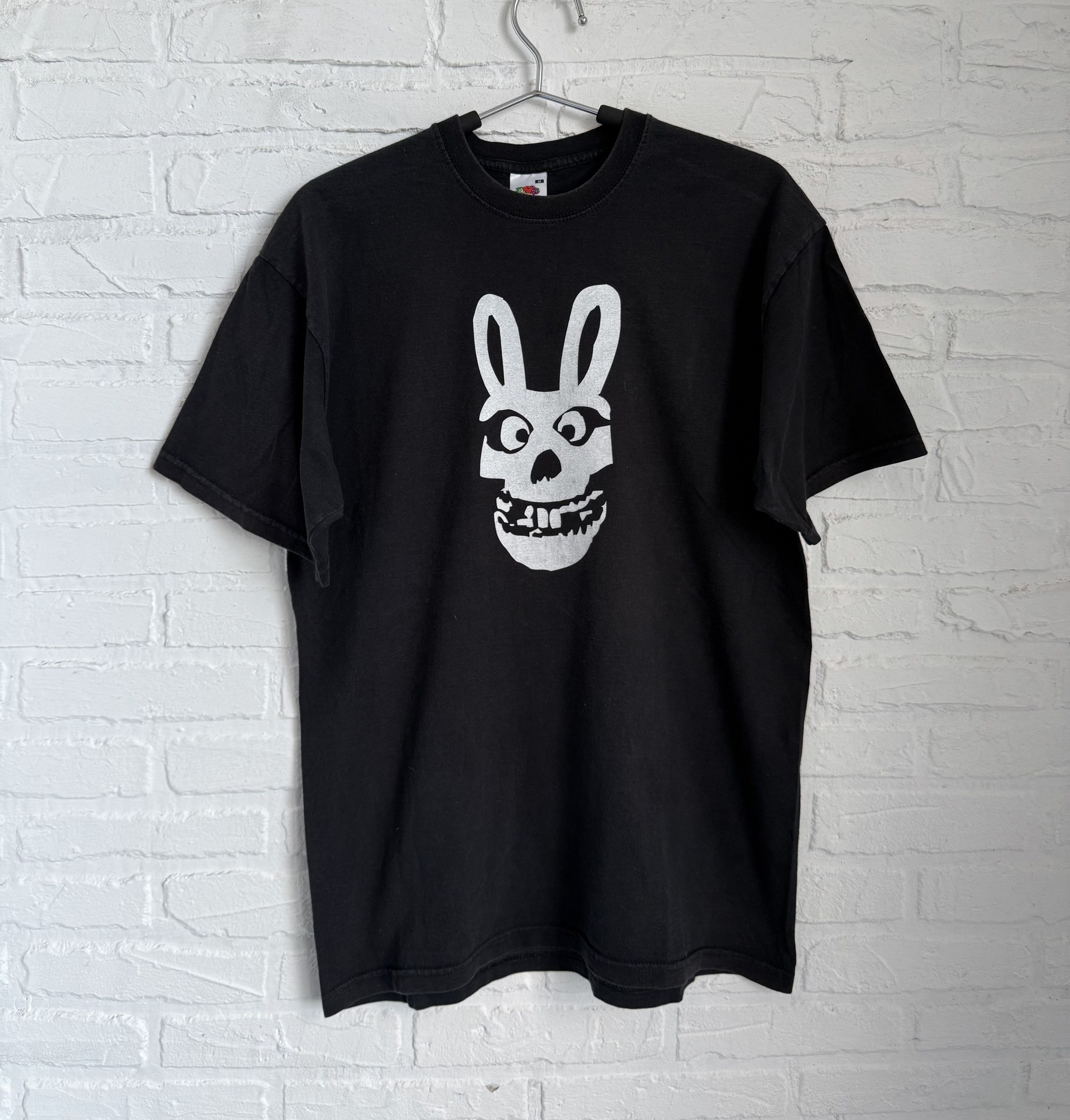 Band Tees × Vintage RARE vintage 2000s Misfits rabbit skull t-shirt Size US M / EU 48-50 / 2 - 1 Thumbnail