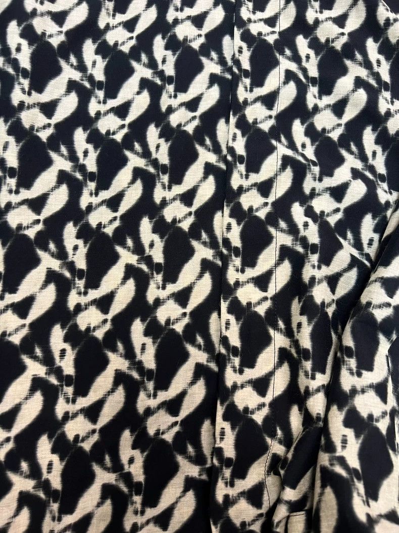 Yves Saint Laurent Saint laurent size 39 23 Spring/Summer Animal Print Full Pr Size US M / EU 48-50 / 2 - 4 Thumbnail