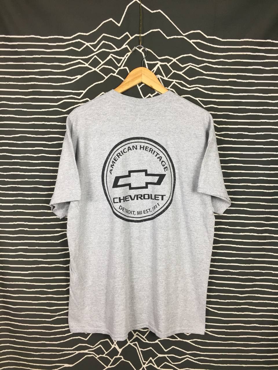 Gildan × Mustang × Vintage Chevrolet An American Heritage Big Logo Racing Tee Size US XL / EU 56 / 4 - 1 Thumbnail