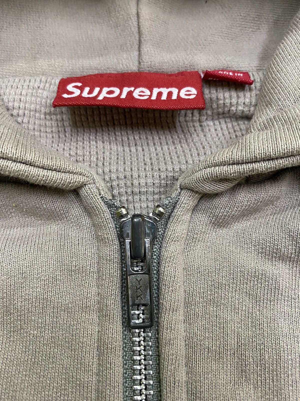 Supreme Supreme Arc Thermal Logo Size US XL / EU 56 / 4 - 7 Thumbnail