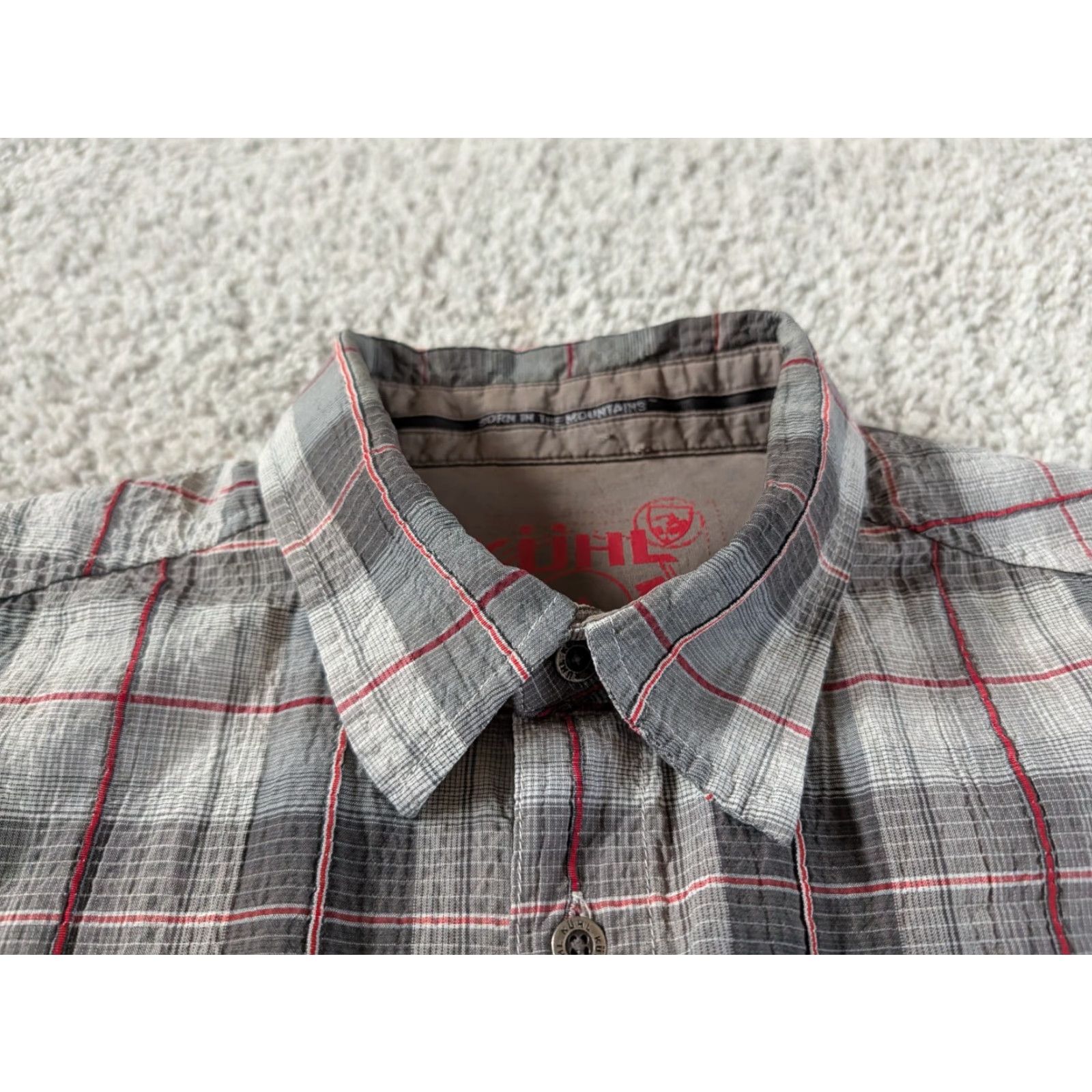 Vintage Kuhl Men’s S Seersucker Red Gray Plaid Short Sleeve Button Up Shirt Read Size US S / EU 44-46 / 1 - 7 Thumbnail