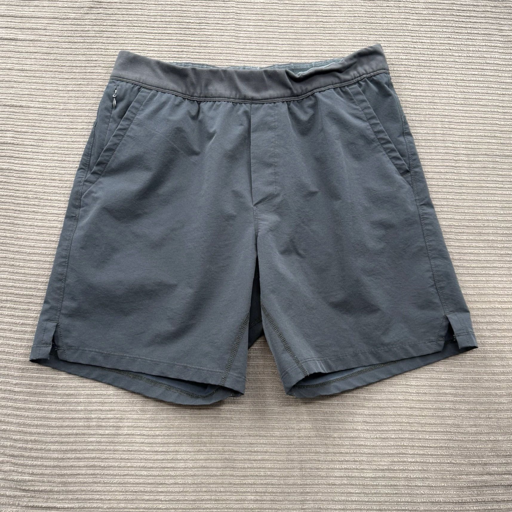 Vintage Public Rec Flex Shorts Men 34 Blue Polyester Drawstring Performance Golf Tennis Chino Casual Travel Pockets Logo Regular Inseam 7 in Summer 90s? Size US 34 / EU 50 - 2 Thumbnail