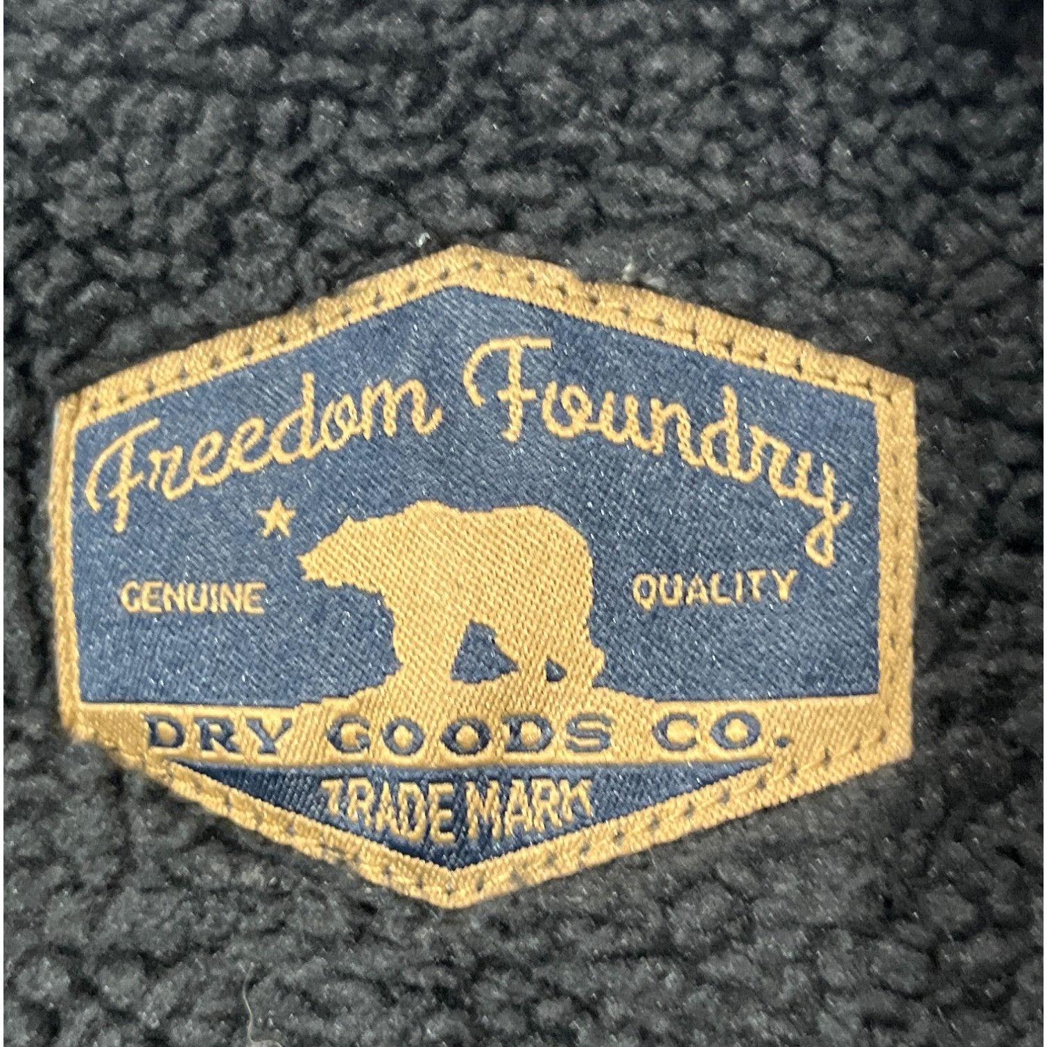 Other Freedom Foundry Mens XL Black & Gray Plaid Fleece Shirt Jack Size US XL / EU 56 / 4 - 5 Thumbnail