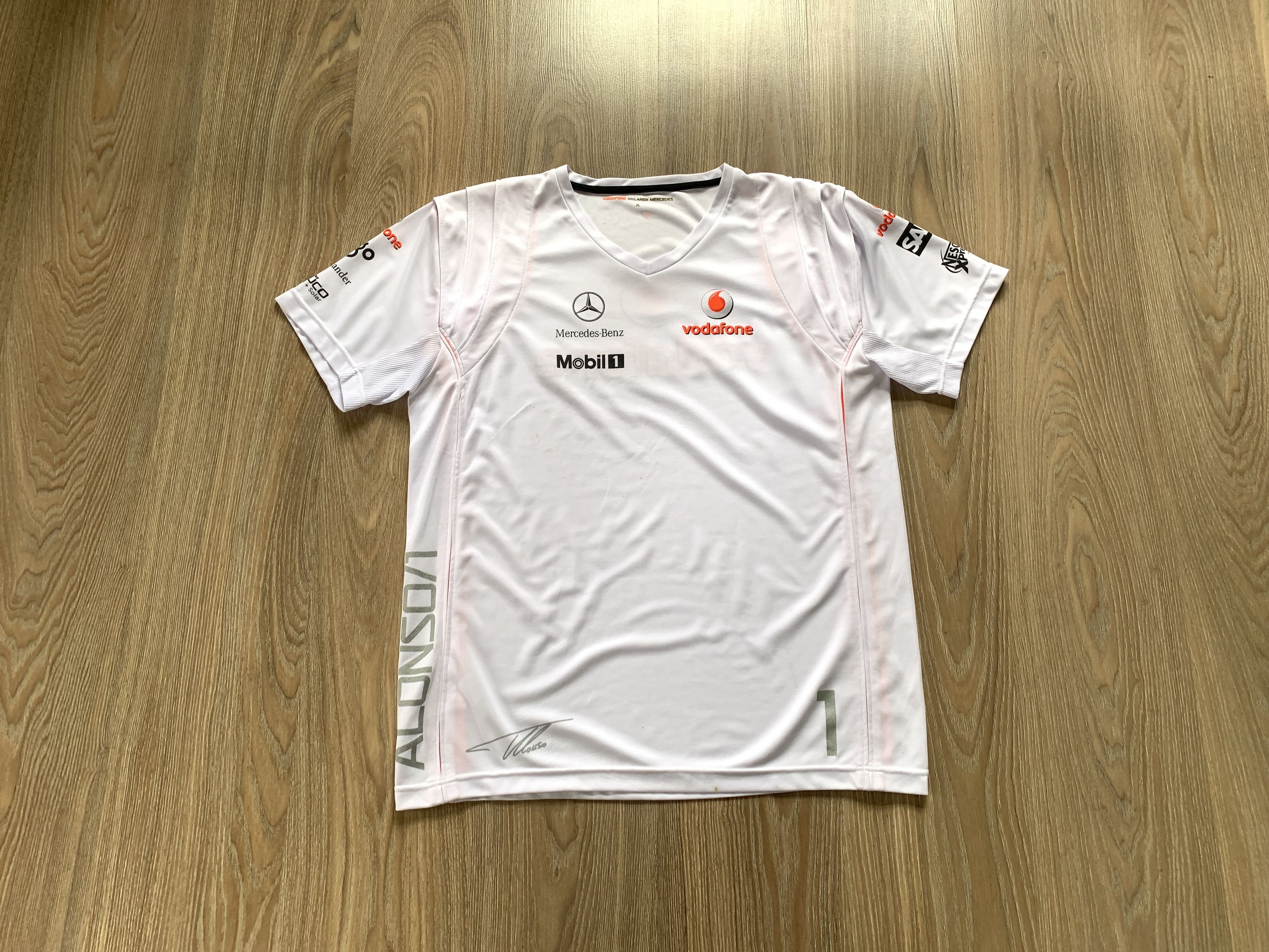 Other Vodafone McLaren Mercedes Benz Fernando Alonso T Shirt Size US XL / EU 56 / 4 - 1 Thumbnail