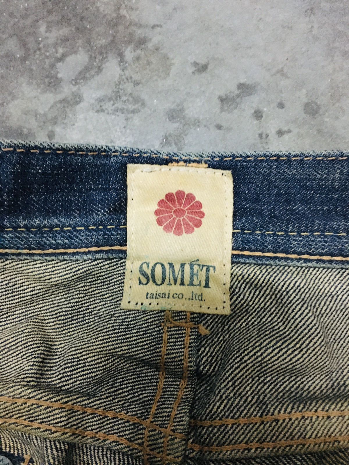 If Six Was Nine Somet Distressed Flare Jeans (15) Size 28" / US 6 / IT 42 - 9 Thumbnail