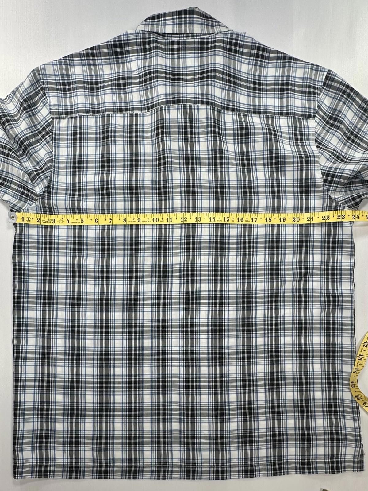 Quiksilver Quiksilver Plaid Short Sleeve Button Up Blue/Black Mens L Size US L / EU 52-54 / 3 - 4 Thumbnail