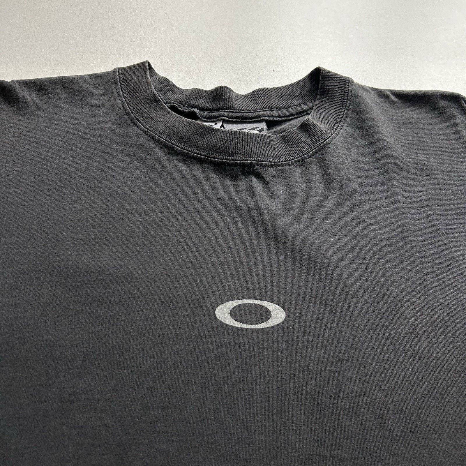 Oakley × Vintage Vintage Oakley Software T Shirt XL Y2K Eclipse Skull Faded Size US XL / EU 56 / 4 - 2 Thumbnail