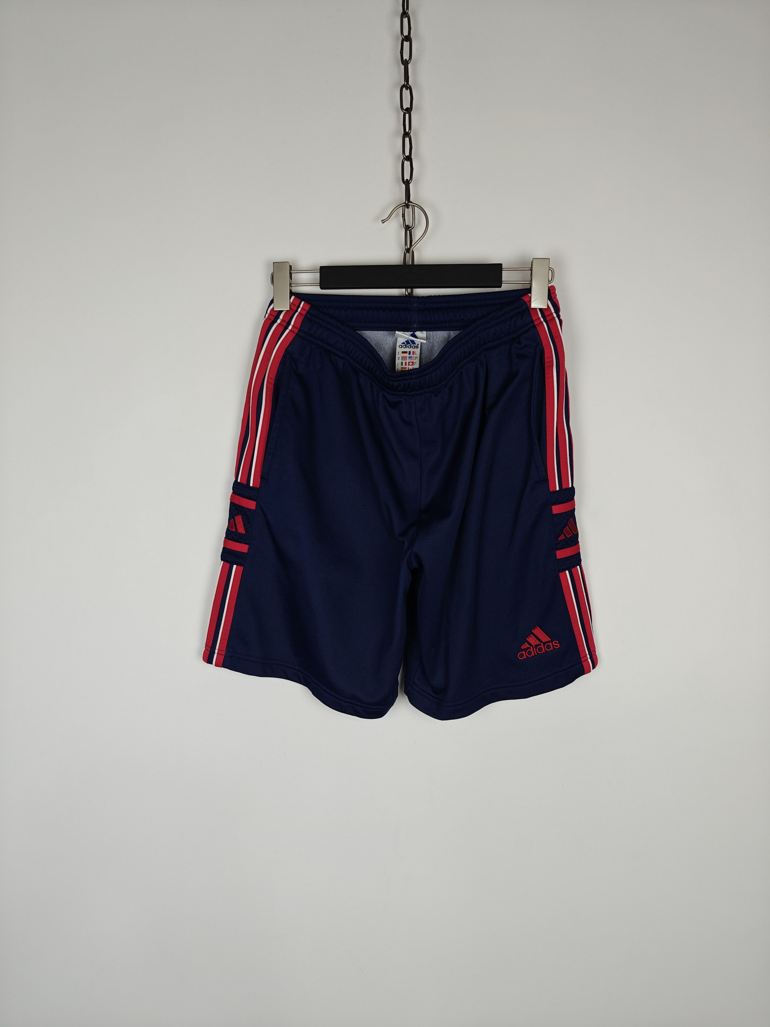 Adidas Adidas Vintage Shorts Logo size M Blue Size US 30 / EU 46 - 1 Thumbnail