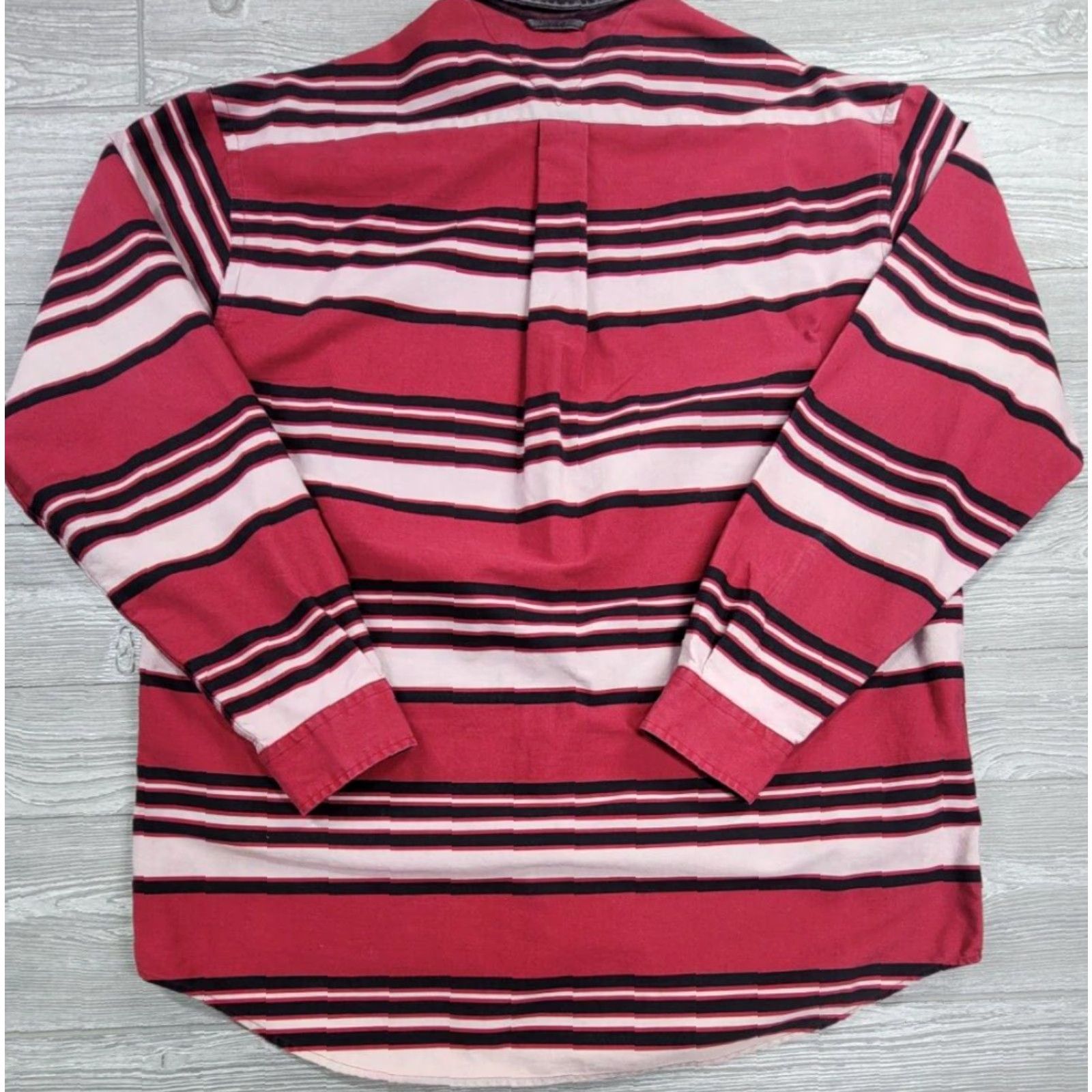 Tommy Hilfiger VINTAGE Tommy Hilfiger Shirt Men L Red Black Stripe Button-Up Collared Long Sleeve Denim Canvas 90s Logo Size US L / EU 52-54 / 3 - 7 Thumbnail