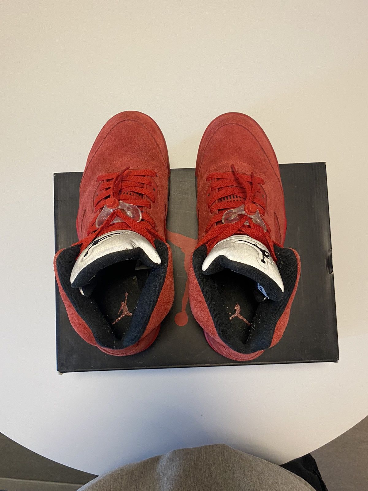 Jordan Brand Air Jordan Retro 5 Red Suede 2017 Size US 9.5 / EU 42-43 - 5 Thumbnail
