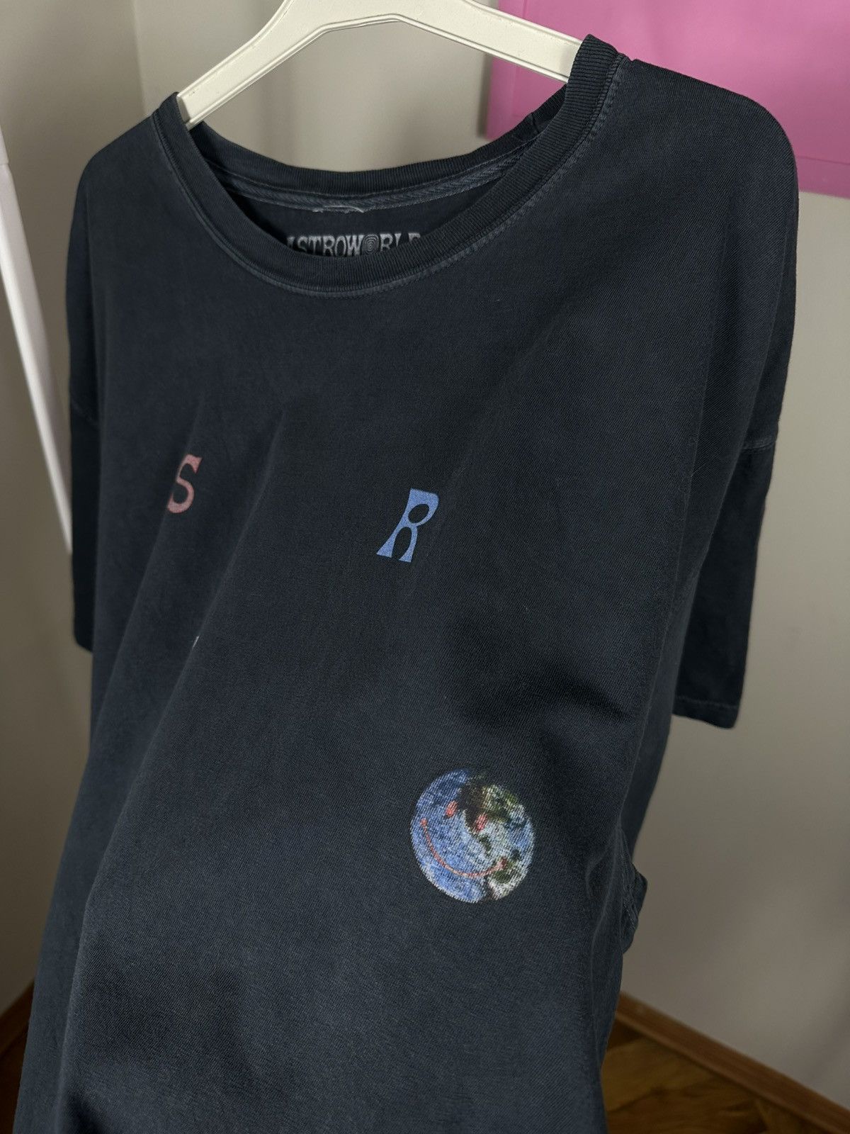 Travis Scott Astroworld Travis Scot Scattred Tee 2018 T Shirt Cactus Size US XL / EU 56 / 4 - 10 Thumbnail