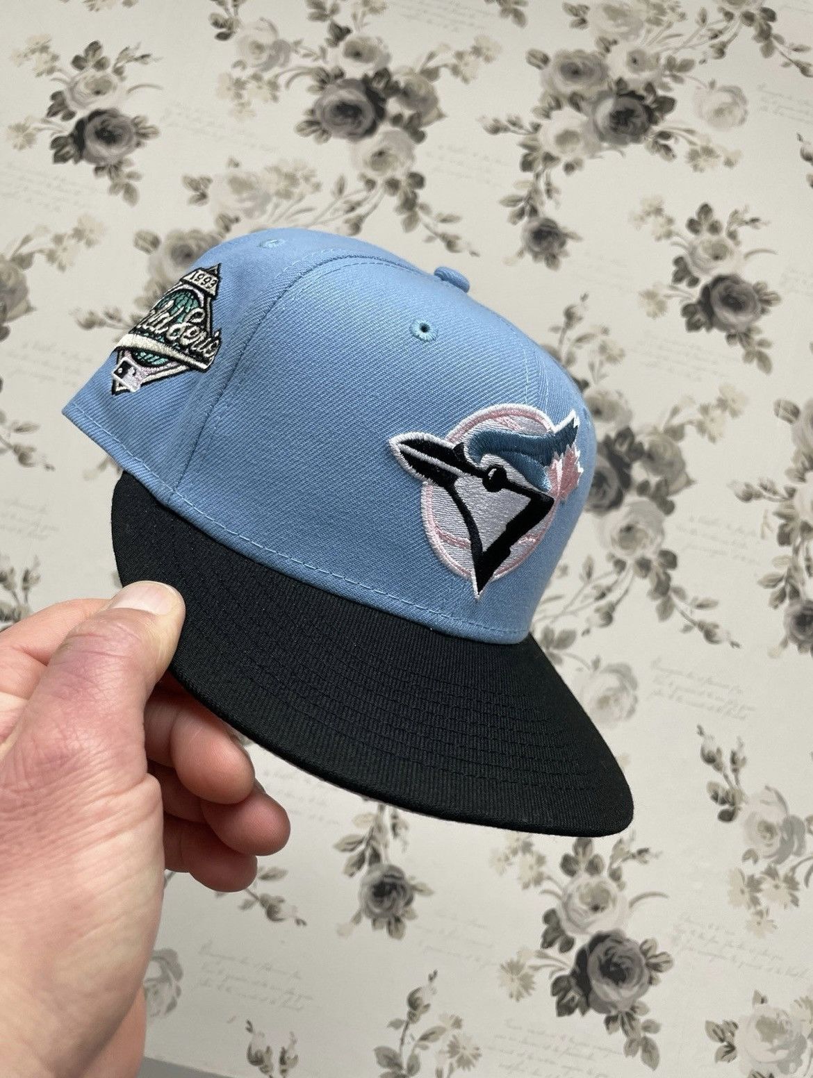 image of New Era Exclusive Toronto Blue Jays Fitted Hat Size7, Men's