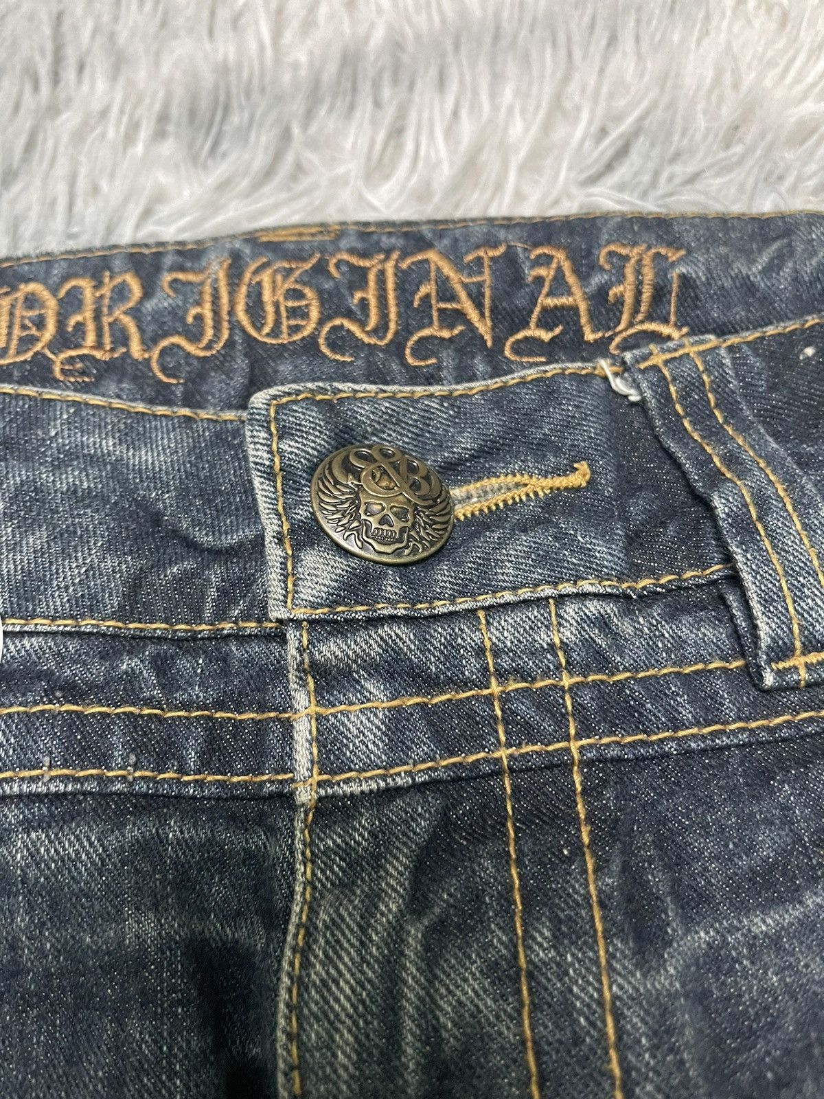 20471120 2000s JAPANESE-BRAND FLARE EMBROIDERED SKULL JEANS Size US 33 - 8 Thumbnail