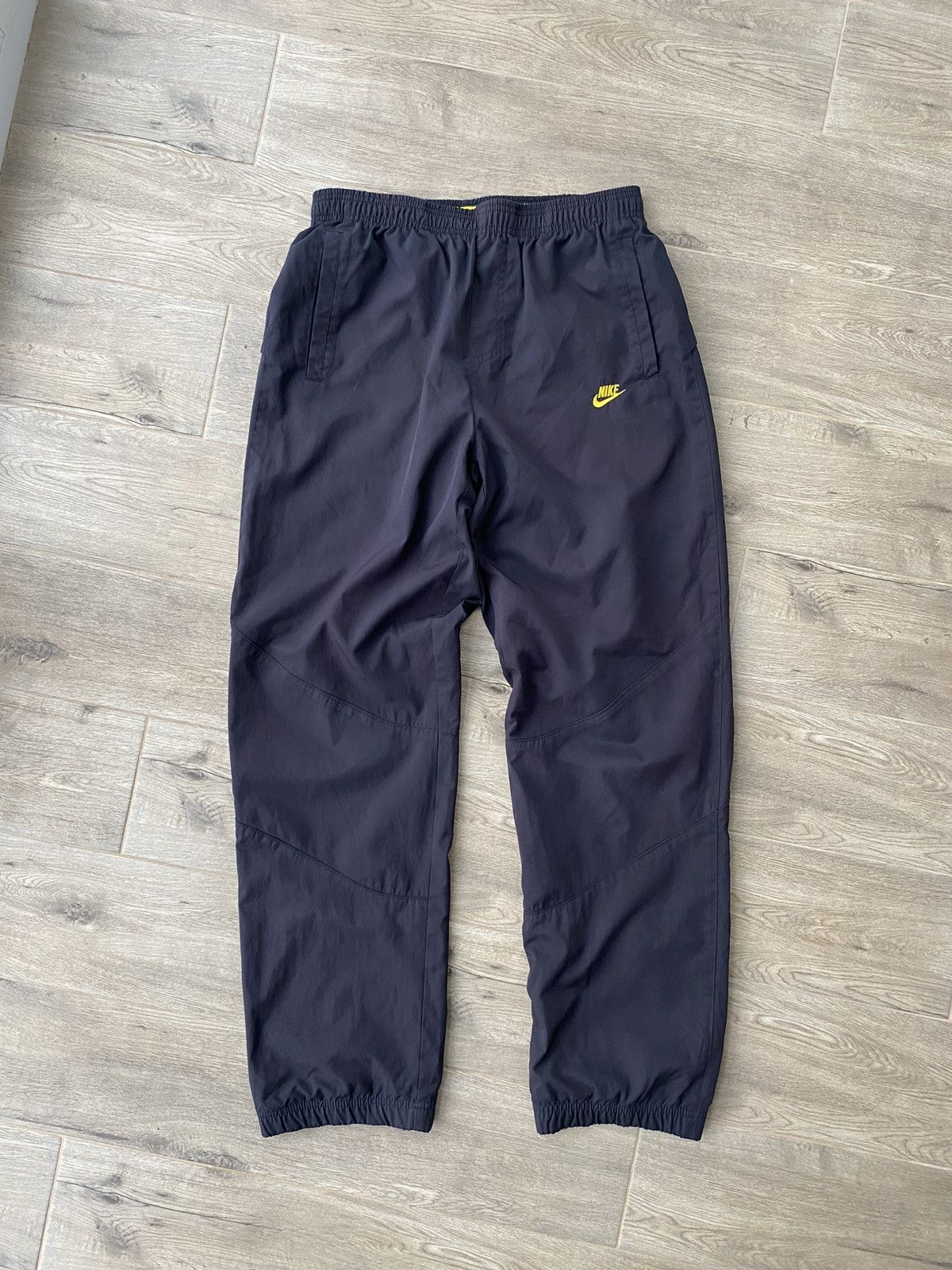 Nike × Vintage Nike Air Vintage Sweatpants Size US 31 - 1 Thumbnail