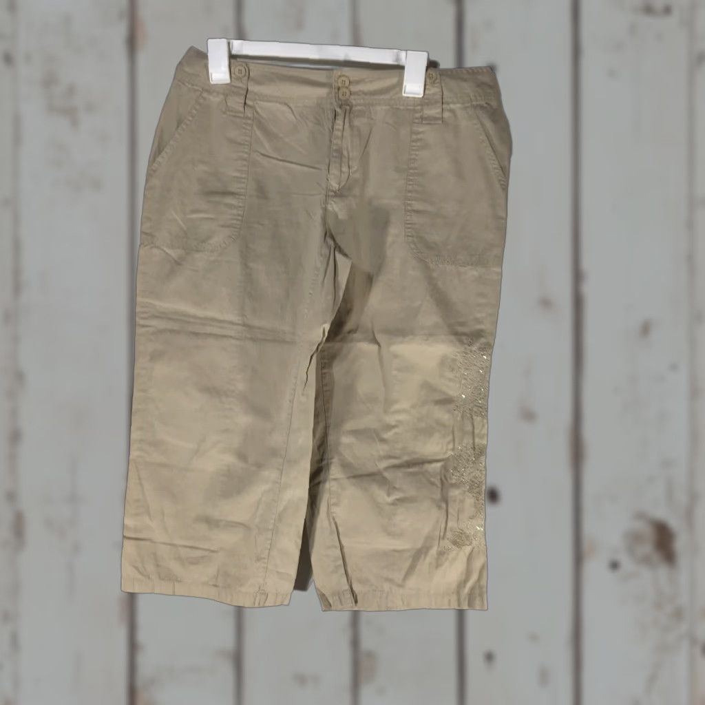 Vintage VINTAGE Cato Women’s Khaki Capri Pants Size 12 Beige Cotton Wide-Leg Casual Summer Size ONE SIZE - 1 Thumbnail