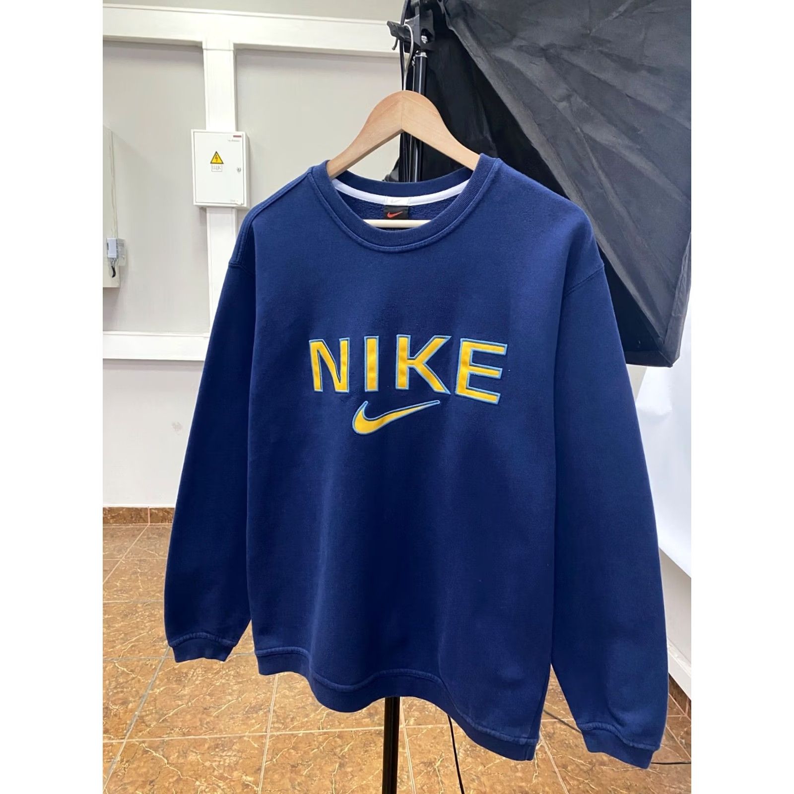 Nike VINTAGE Nike Sweatshirt 90s Blue M Men's Pullover Athletic Y2K Rare Retro Size M US Size US M / EU 48-50 / 2 - 2 Thumbnail