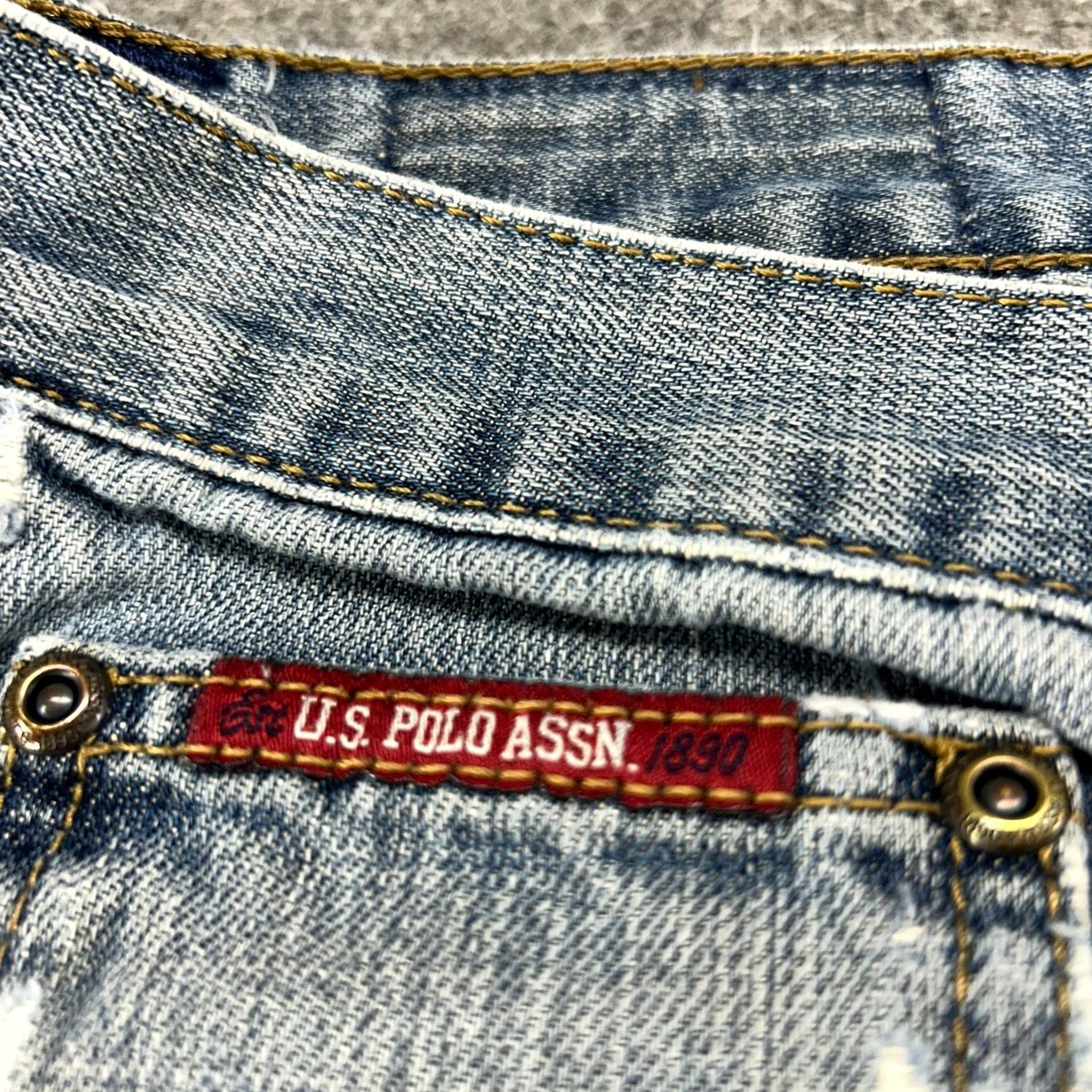 Vintage US Polo Assn Shorts Mens 40 Blue Carpenter Light Wash Denim Distressed Cargo Pocket Regular Inseam 13 Summer Spring Vintage No Mens Size US L / EU 52-54 / 3 - 5 Thumbnail