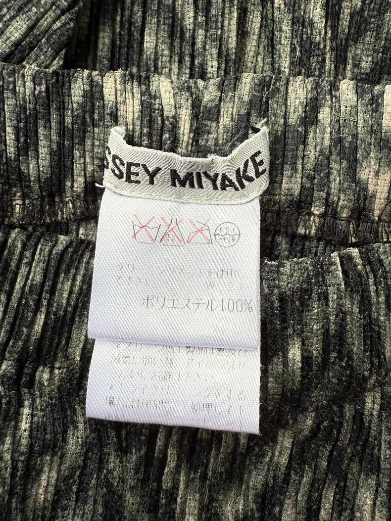 Issey Miyake Issey Miyake size:M Black main line fishtail dress Size 23" - 4 Thumbnail
