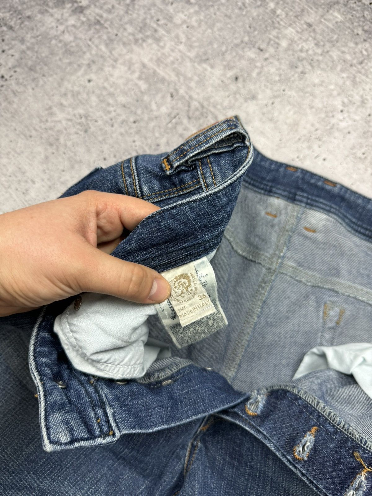 Diesel Vintage Diesel 90’s Y2K Style Blue Stonewashed Jeans Pants Size US 36 / EU 52 - 14 Thumbnail