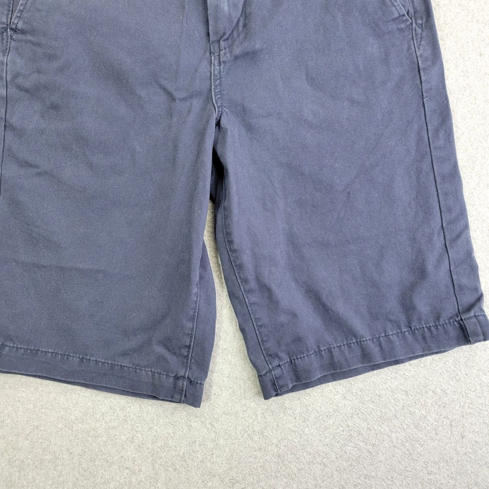 American Eagle Outfitters VINTAGE American Eagle Longboard Shorts Mens 26 navy Y2K chino Size US 26 / EU 42 - 4 Thumbnail
