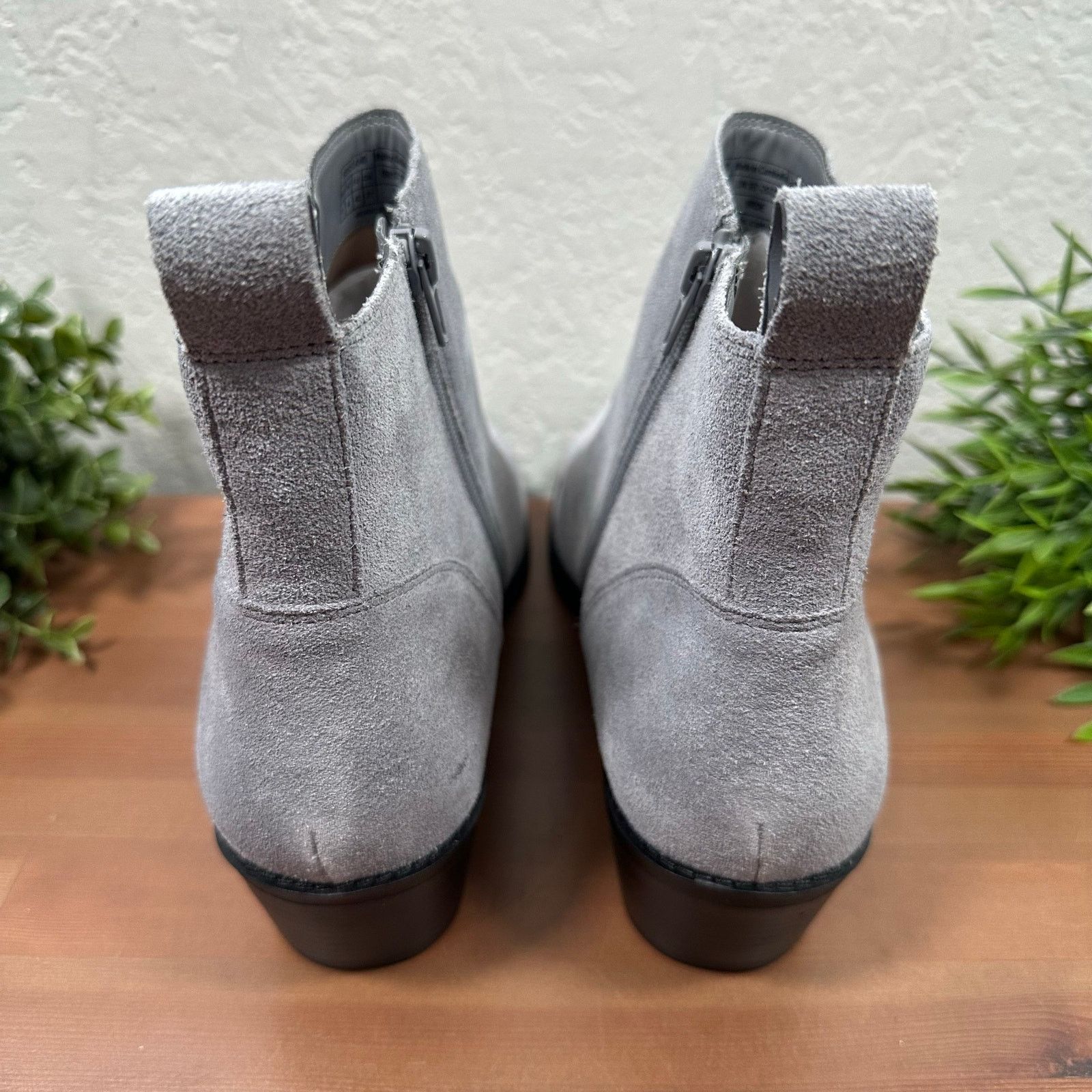 Vionic Vionic Roseland Water-Repellent Suede Ankle Boots Size 11W Size US 11 / IT 41 - 4 Thumbnail