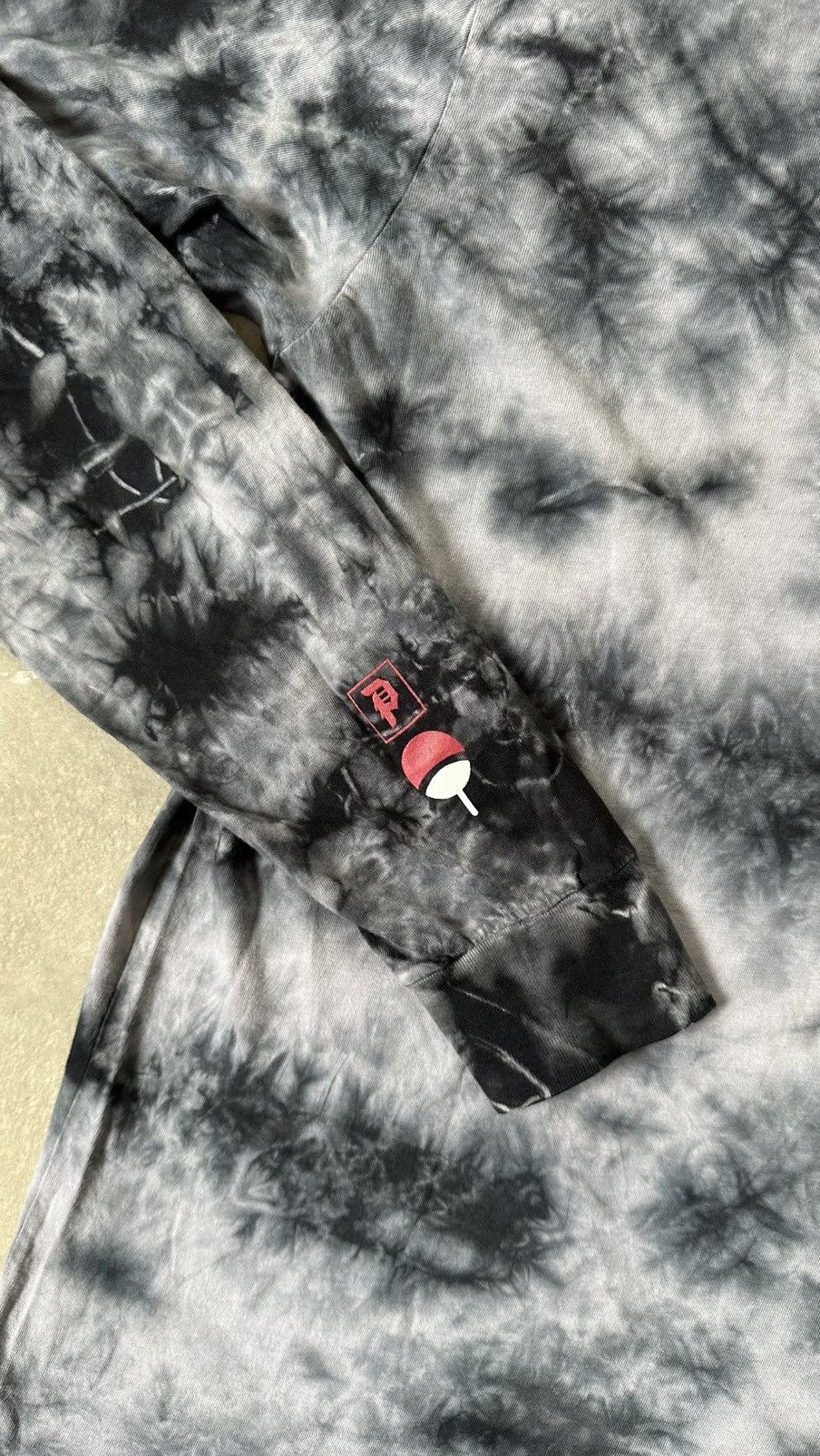 Primitive NARUTO X PRIMITIVE TYE DYE LS TEE Size US M / EU 48-50 / 2 - 4 Thumbnail