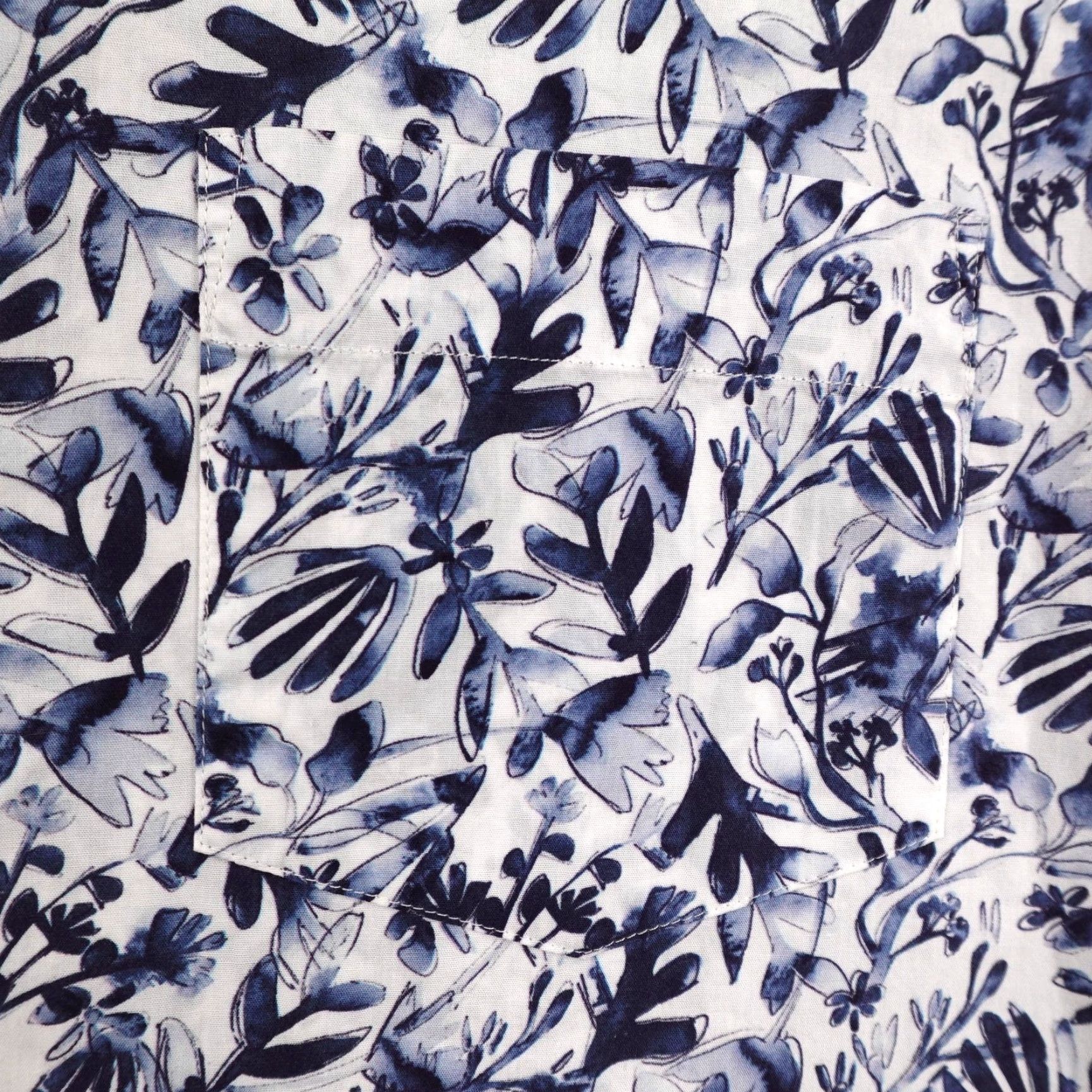 Rodd & Gunn Rodd & Gunn Shirt Mens Large Blue Floral Hawaiian Button-Up Short Sleeve Cotton Size US L / EU 52-54 / 3 - 4 Thumbnail