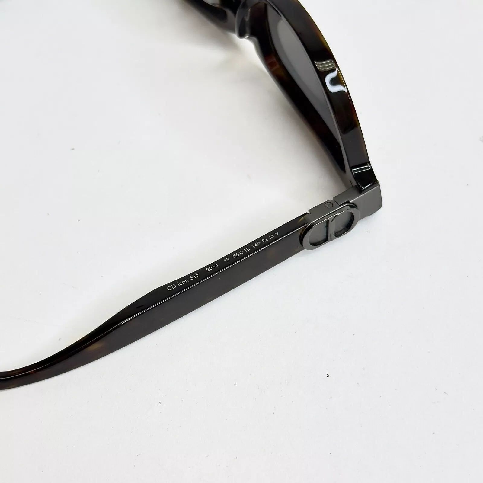 Christian Dior Monsieur CHRISTIAN DIOR CDICON S1F Brown Sunglass DM40122F CD ICON Size ONE SIZE - 8 Thumbnail