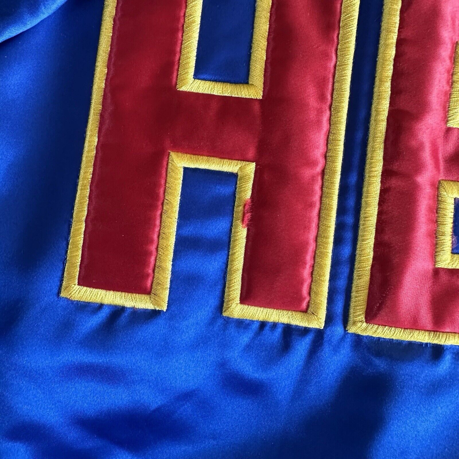 Vintage Vintage HBO Blue Bomber Satin Jacket Large Made In USA Size US L / EU 52-54 / 3 - 3 Thumbnail