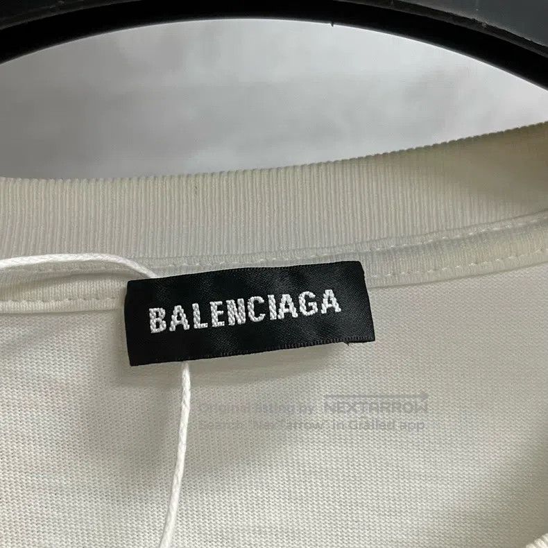 Balenciaga Balenciaga White chest Logo round neck casual short sleeve Size US XL / EU 56 / 4 - 3 Thumbnail
