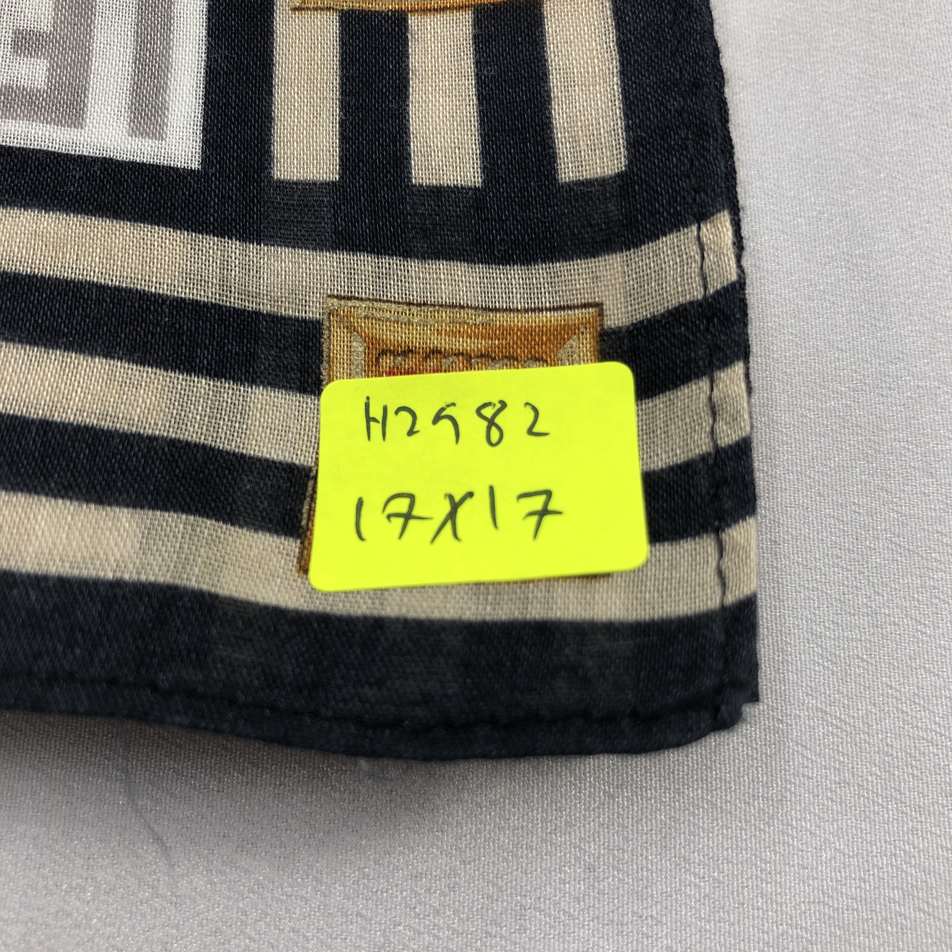 Japanese Brand Fendi Monogram FF Handkerchief Neckerchief Bandana H2982 Size ONE SIZE - 7 Thumbnail