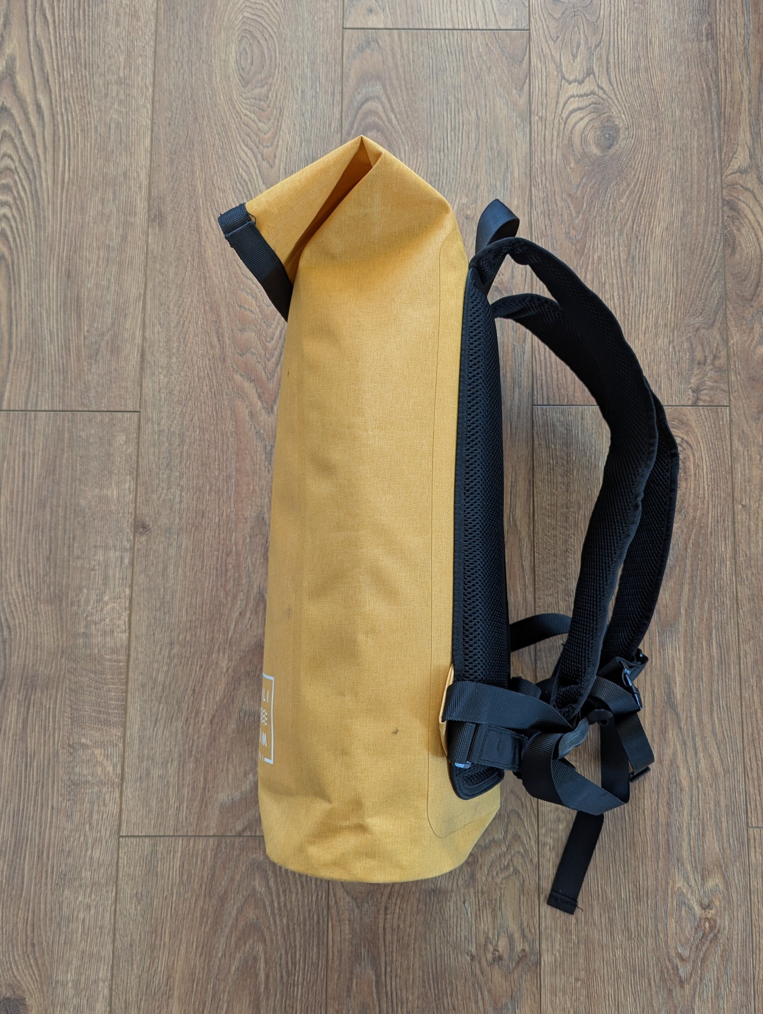 Other Wili Wili Tree Roll Top Backpack Light Sunset 20L Unisex Size ONE SIZE - 10 Thumbnail