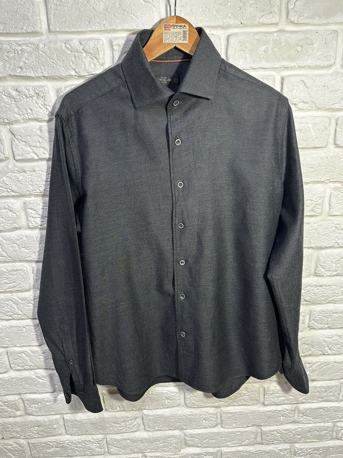 Corneliani Corneliani Id Shirt 16/41 Size US M / EU 48-50 / 2 - 2 Thumbnail