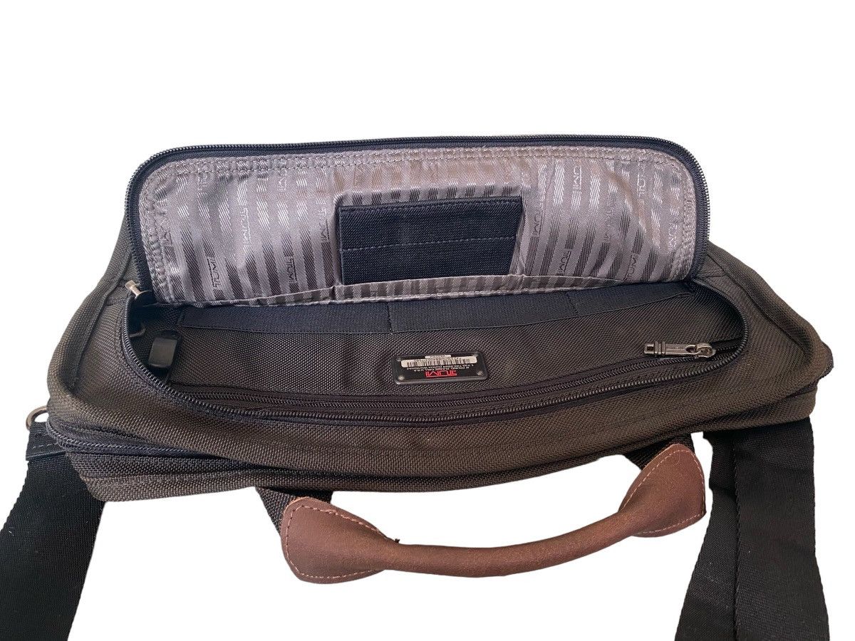 Designer Rare TUMI Messenger Bag Size ONE SIZE - 17 Thumbnail