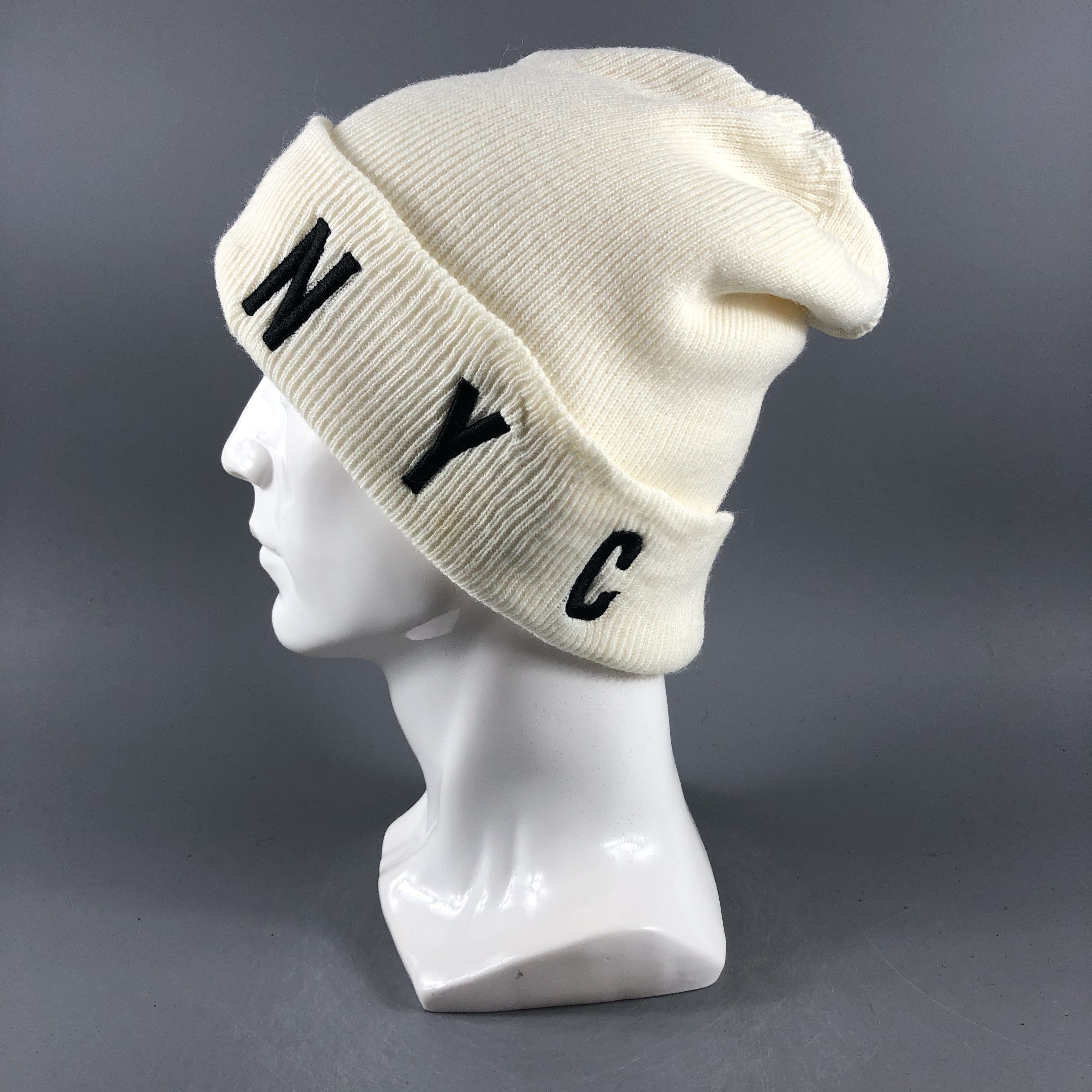 Vintage NYC Spray Premium Beanie Snow Hat Snow Cap -D040 Size ONE SIZE - 1 Thumbnail