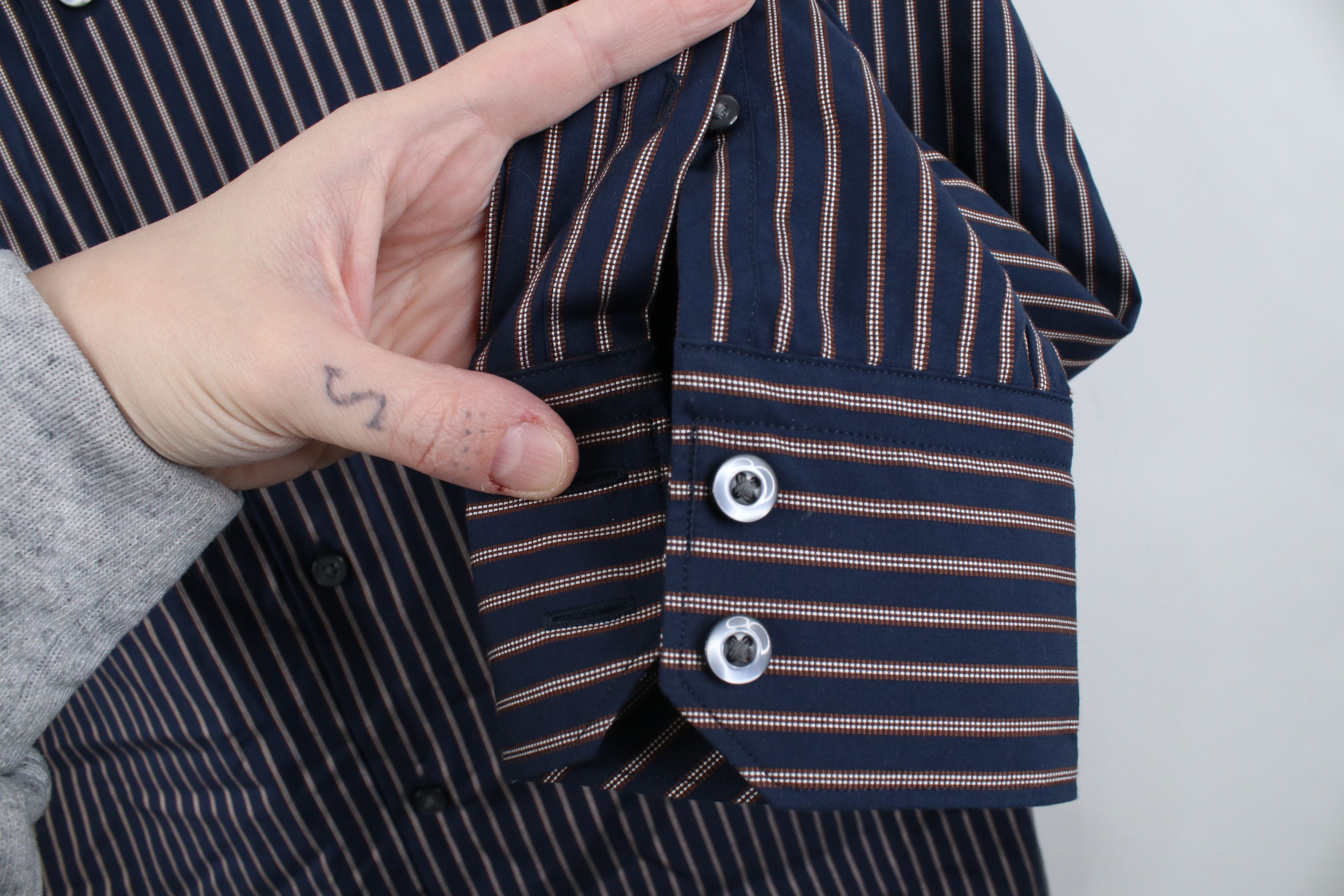 Banana Republic Deadstock Vintage Y2K Banana Republic Striped Button Shirt Size US S / EU 44-46 / 1 - 4 Thumbnail