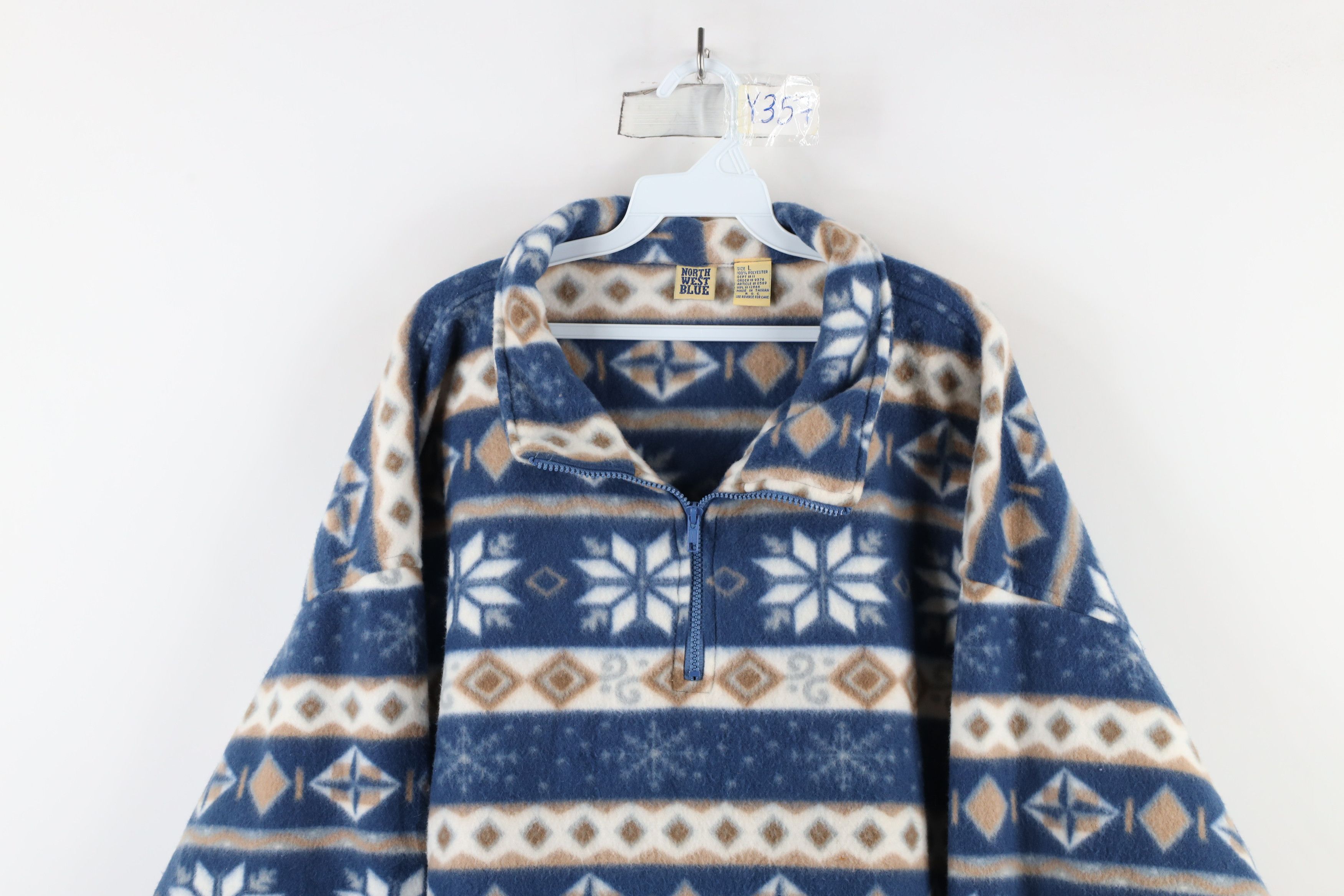 Vintage Vintage 90s Streetwear Christmas Fair Isle Fleece Sweater Size L / US 10 / IT 46 - 2 Thumbnail