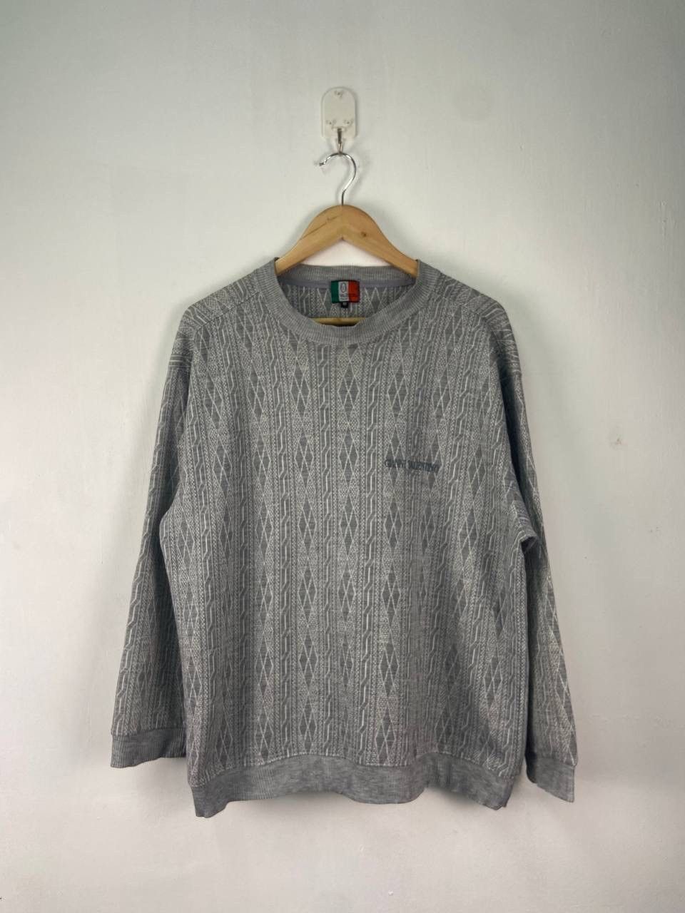 image of Vintage 90's Gianni Valentino Sweatshirt Crewneck Pullover in Grey, Men's (Size Medium)