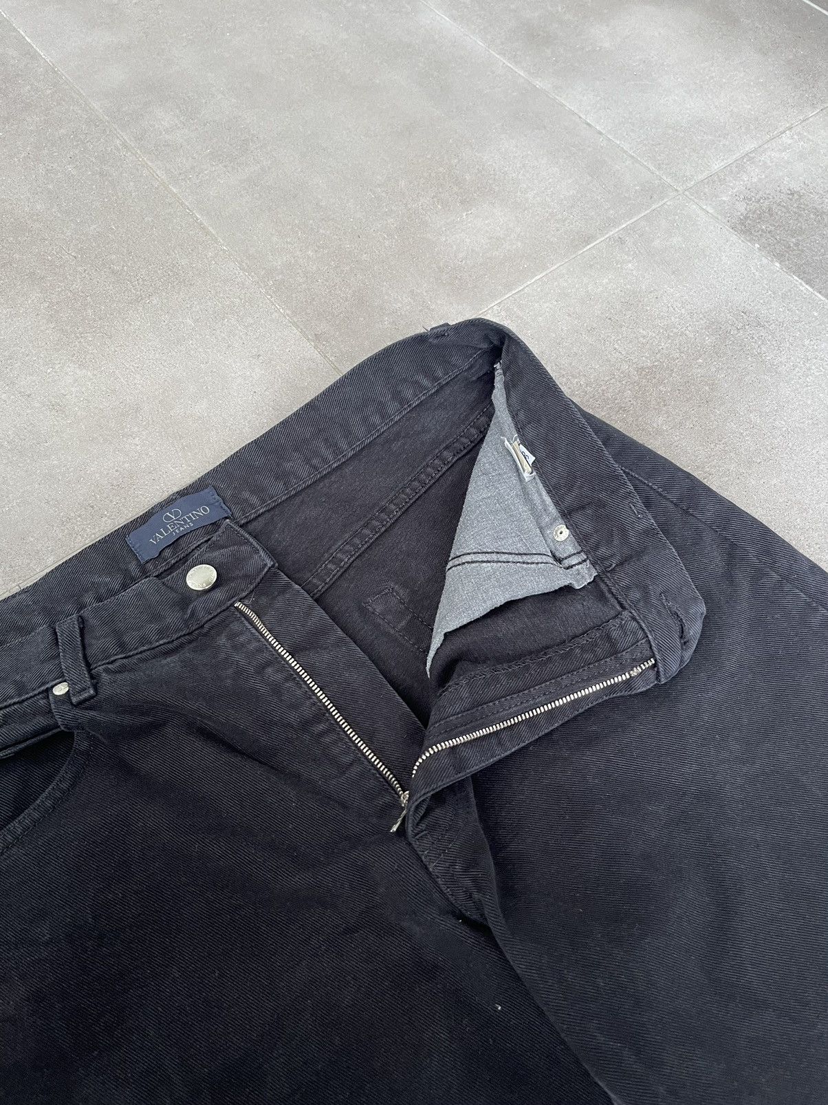Valentino Valentino Jeans Black Baggy Denim Pants Size US 34 / EU 50 - 15 Thumbnail
