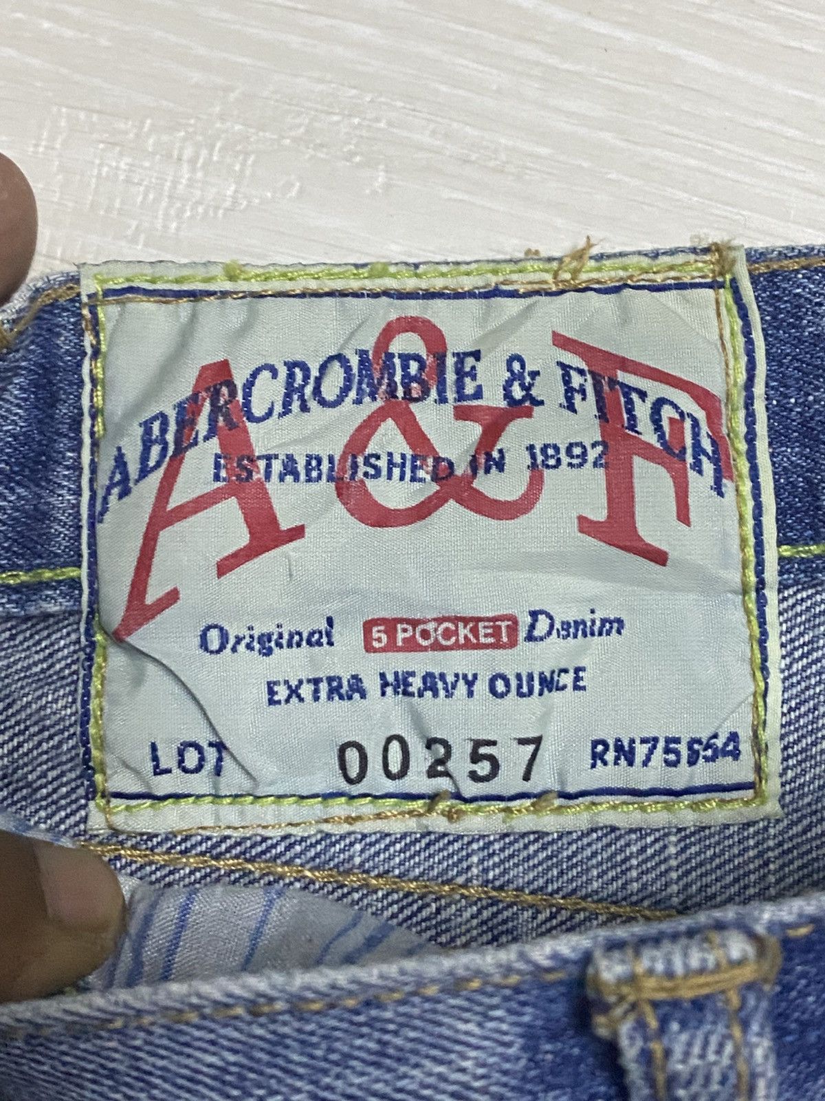 Abercrombie & Fitch Vintage Ambercrombie & Fitch Blue Wash Distressed Loose Jean Size US 31 - 16 Thumbnail